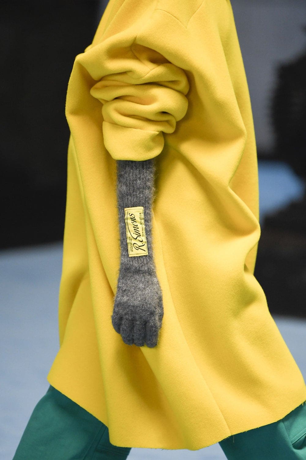 Raf Simons Automne Hiver 2021-2022 Milan by RUNWAY MAGAZINE