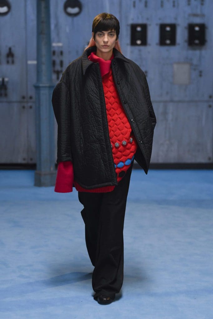 Raf Simons Fall Winter 2021-2022 Milan by RUNWAY MAGAZINE
