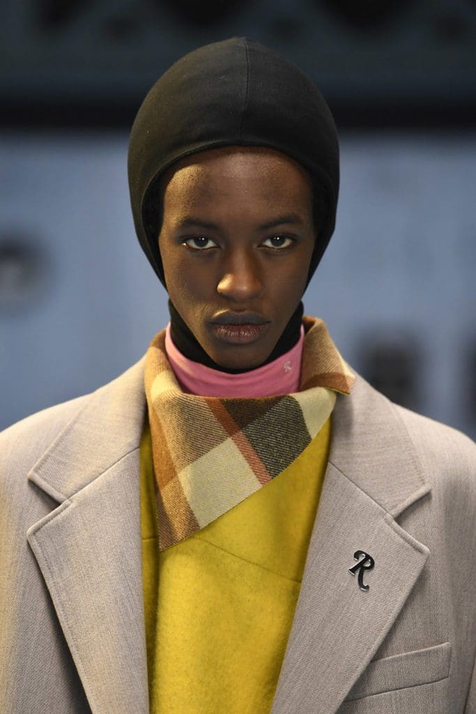 Raf Simons Fall Winter 2021-2022 Milan by RUNWAY MAGAZINE