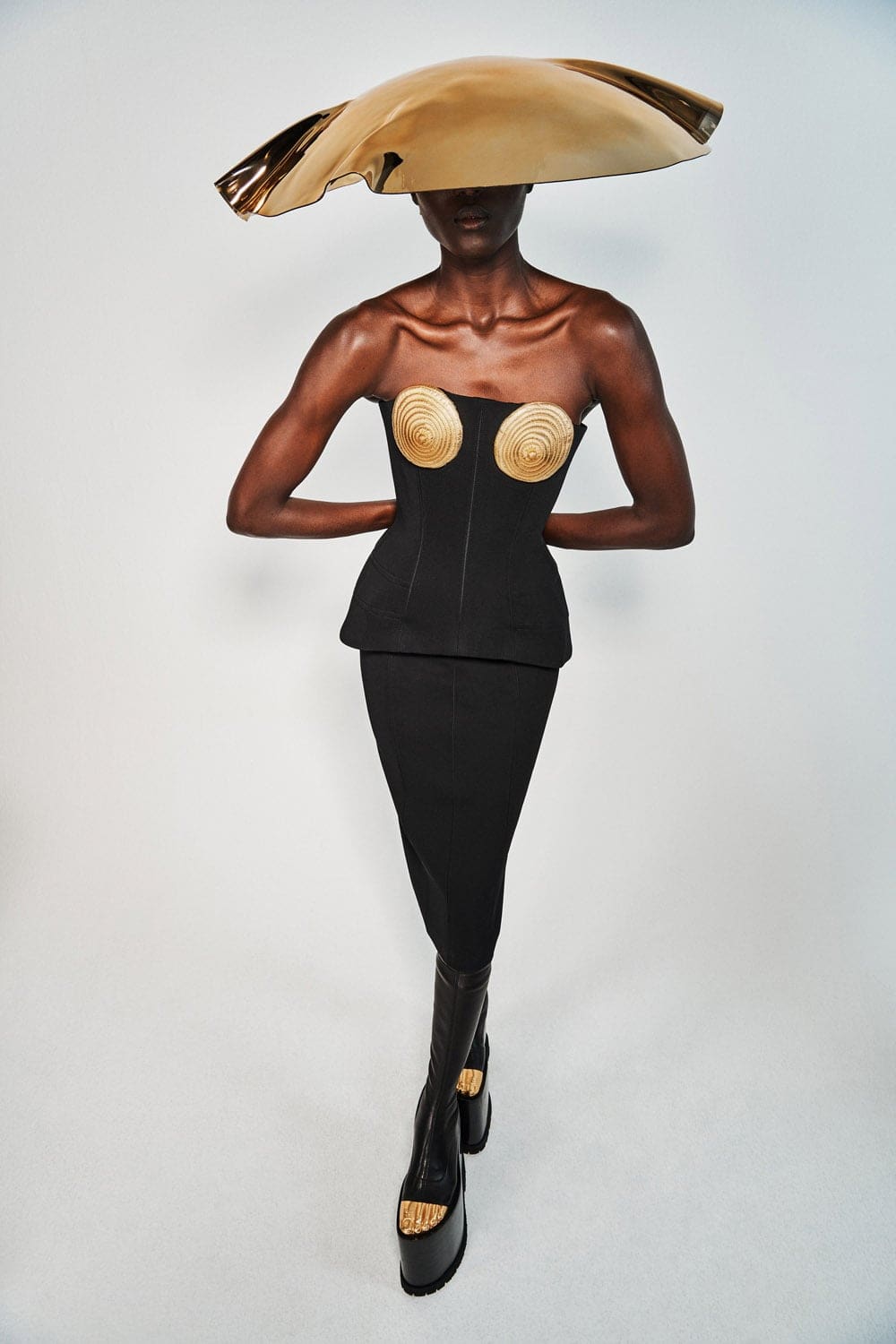 Schiaparelli Herbst Winter 2021-2022 von RUNWAY MAGAZIN