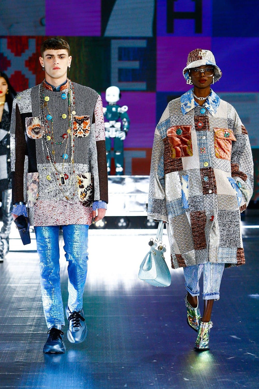 Dolce Gabbana Automne Hiver 2021-2022 par RUNWAY MAGAZINE