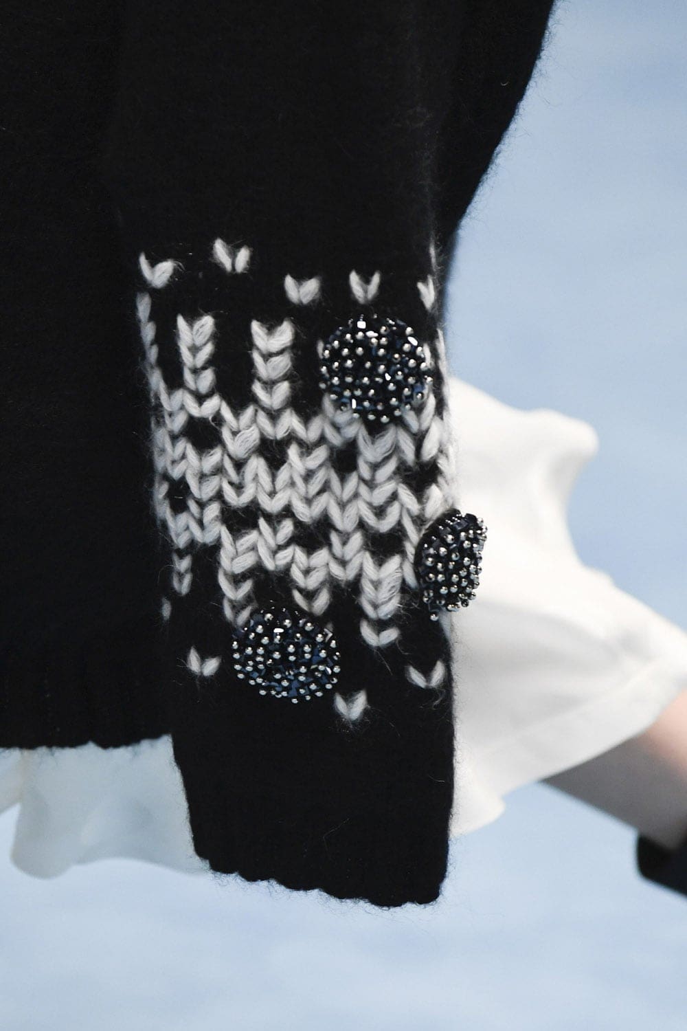 Raf Simons Automne Hiver 2021-2022 Milan by RUNWAY MAGAZINE