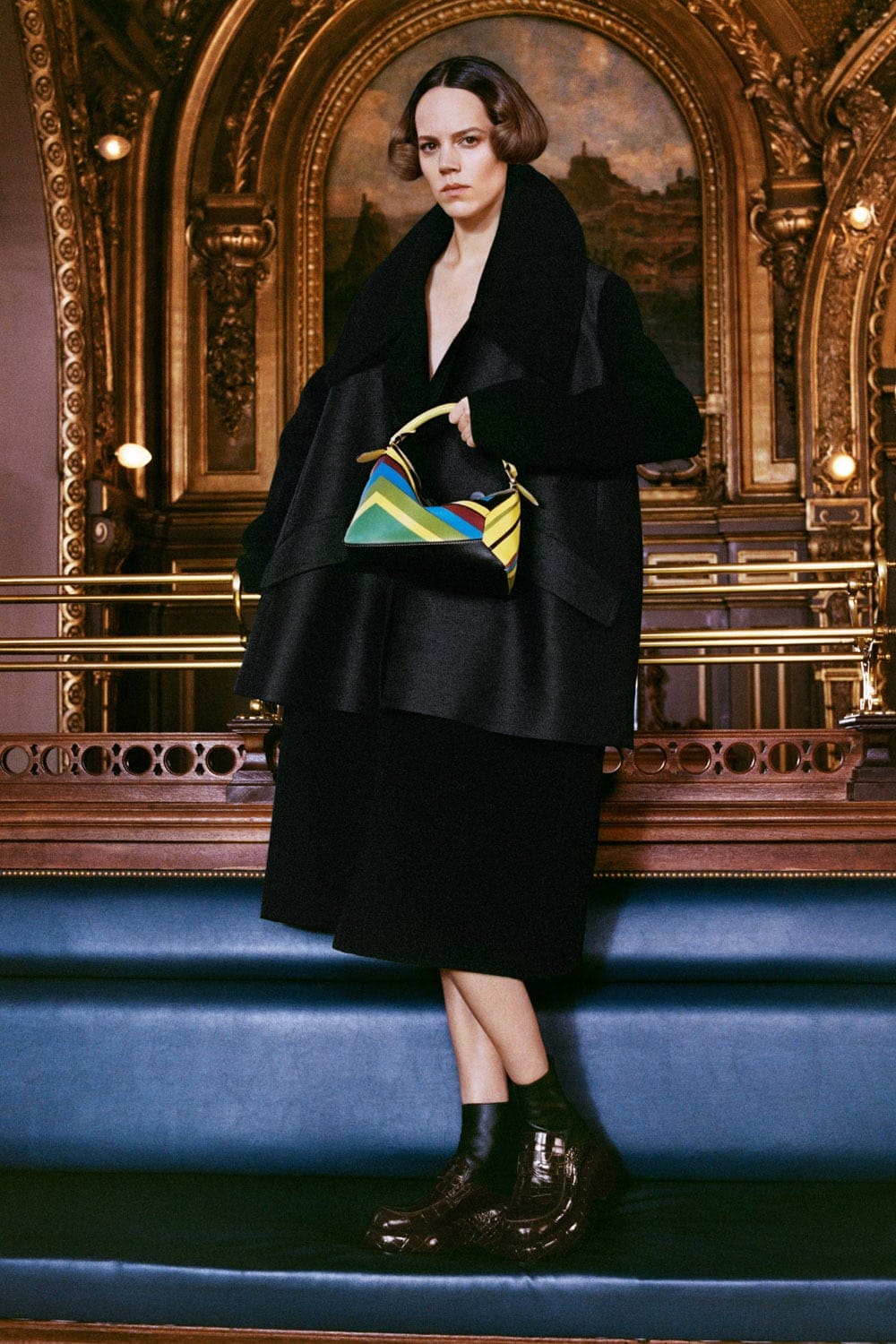 Loewe Otoño Invierno 2021-2022 París por RUNWAY REVISTA