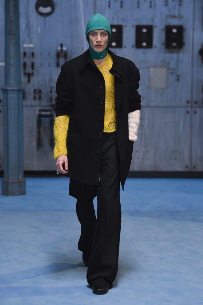 Raf Simons Fall Winter 2021-2022 Milan by RUNWAY MAGAZINE