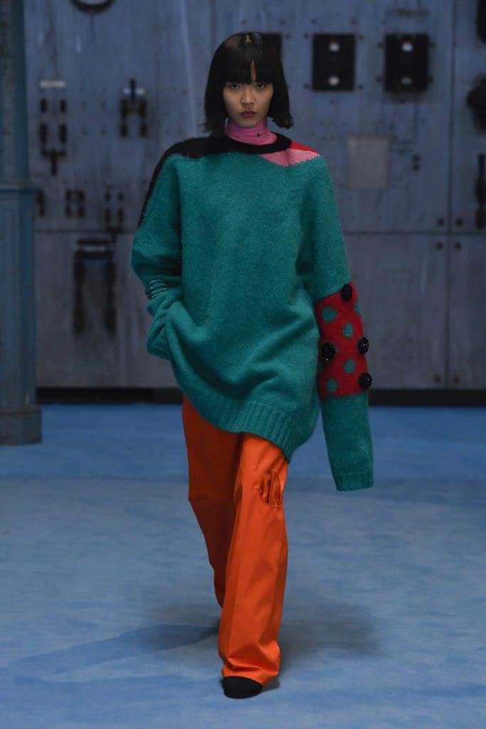 Raf Simons Fall Winter 2021-2022 Milan by RUNWAY MAGAZINE