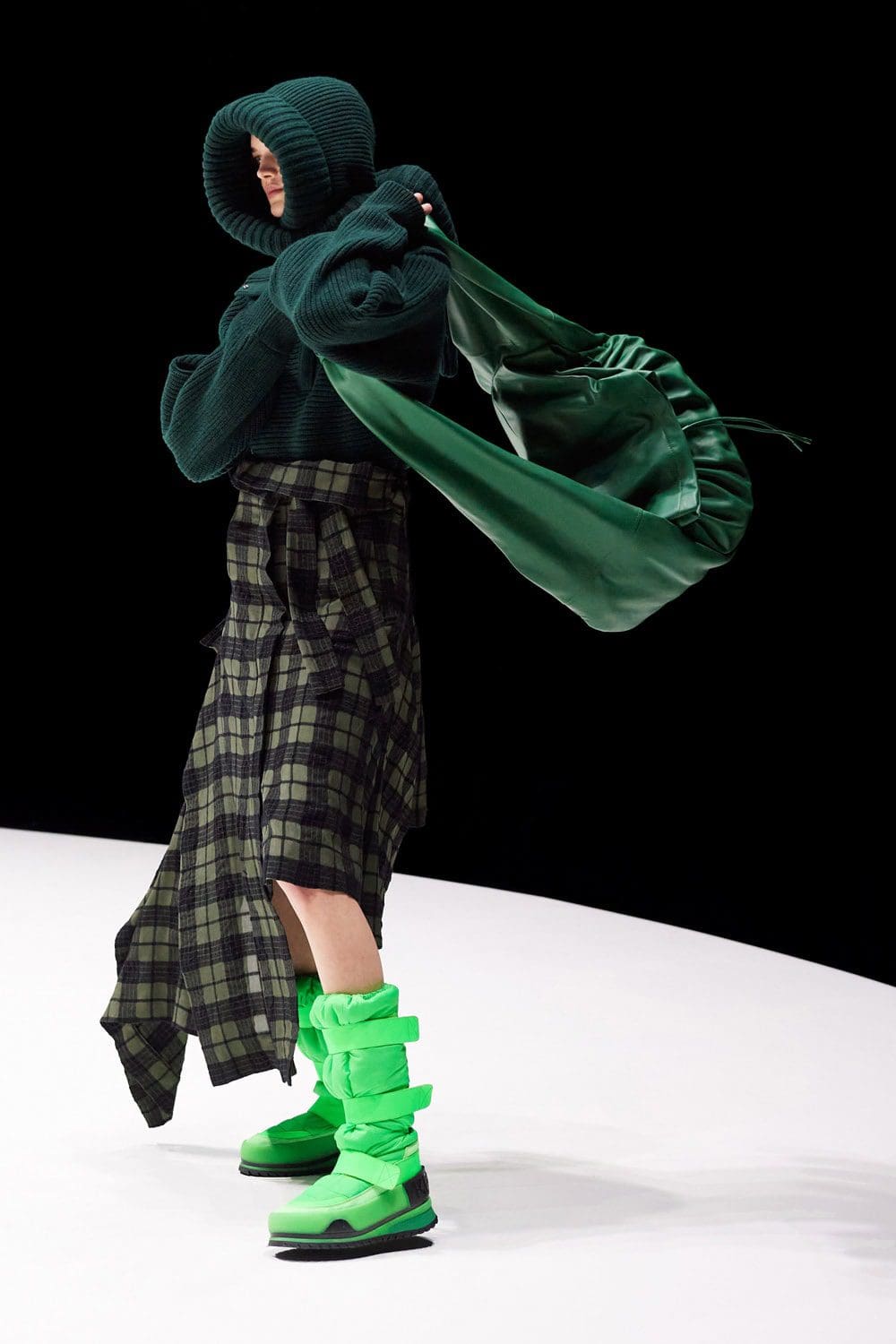 Kenzo Осень-Зима 2021-2022, автор: RUNWAY ЖУРНАЛ
