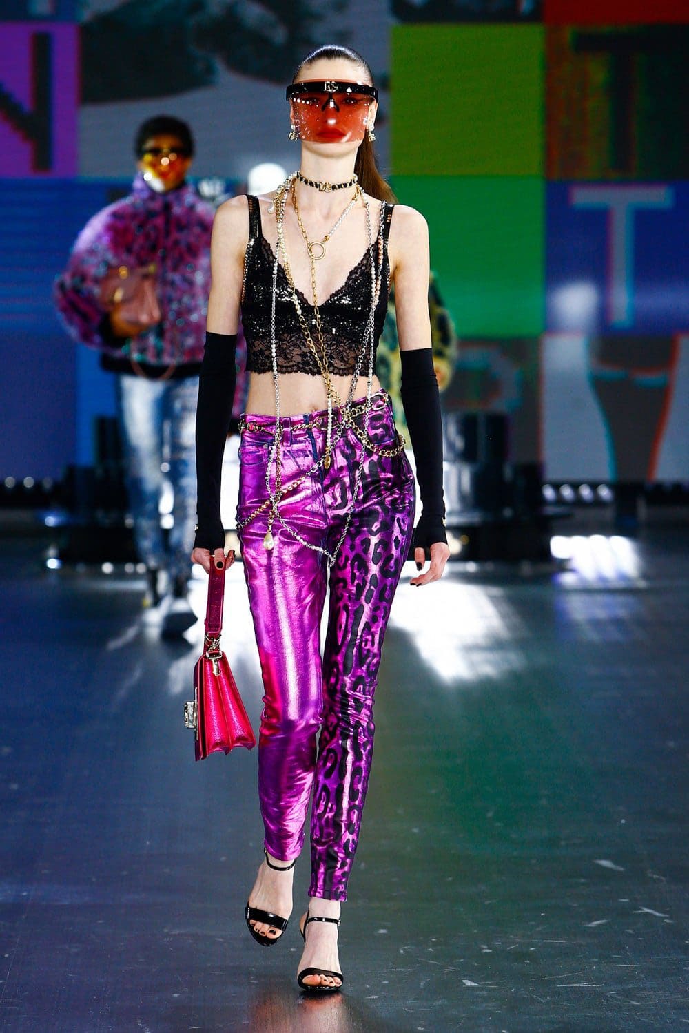 Dolce Gabbana Automne Hiver 2021-2022 par RUNWAY MAGAZINE
