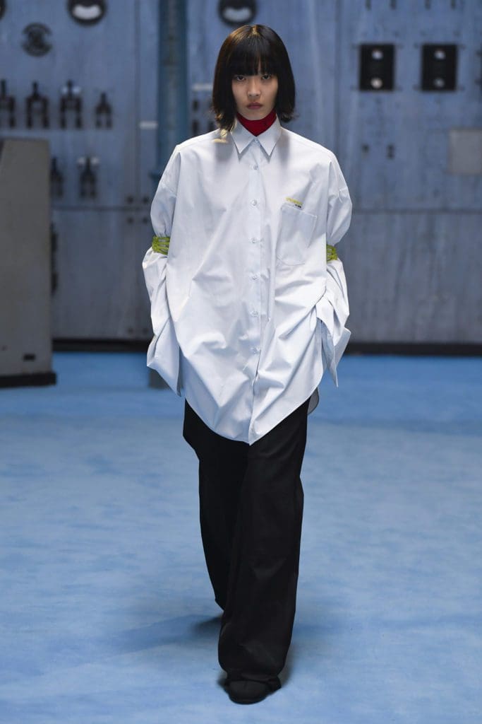 Raf Simons Fall Winter 2021-2022 Milan by RUNWAY MAGAZINE