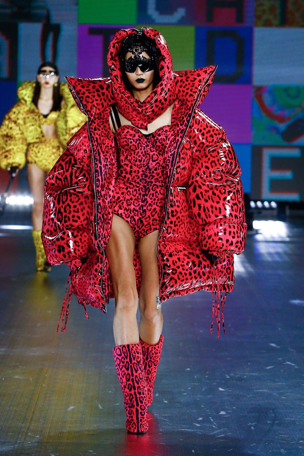 Dolce Gabbana Automne Hiver 2021-2022 par RUNWAY MAGAZINE