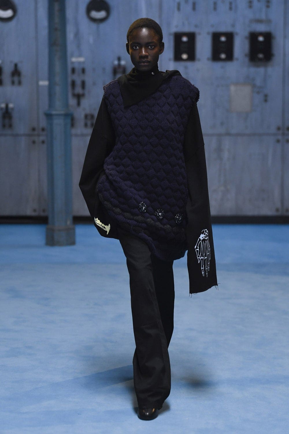 Raf Simons Automne Hiver 2021-2022 Milan by RUNWAY MAGAZINE