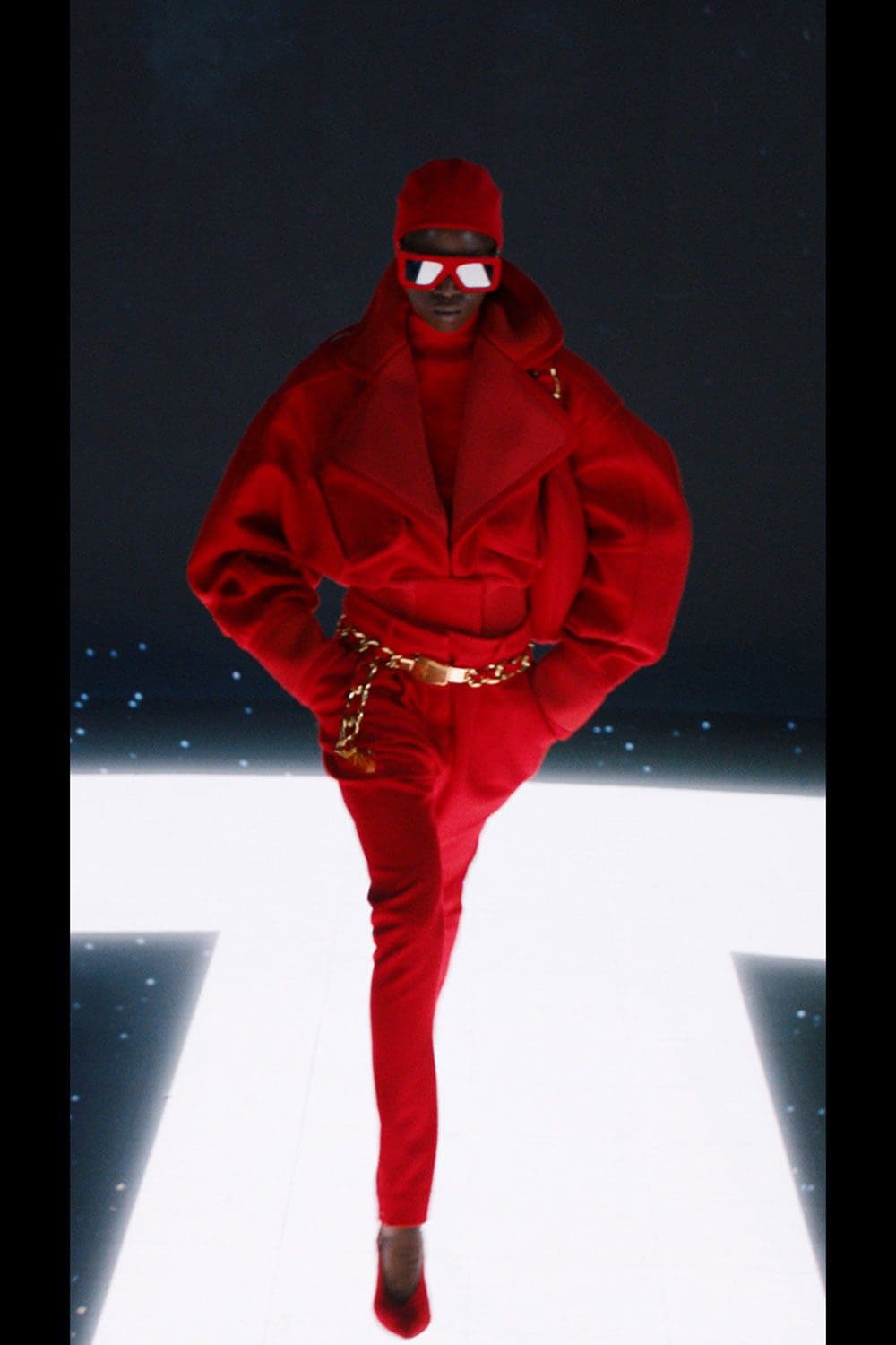 Balmain秋季2021-2022通过 RUNWAY 杂志