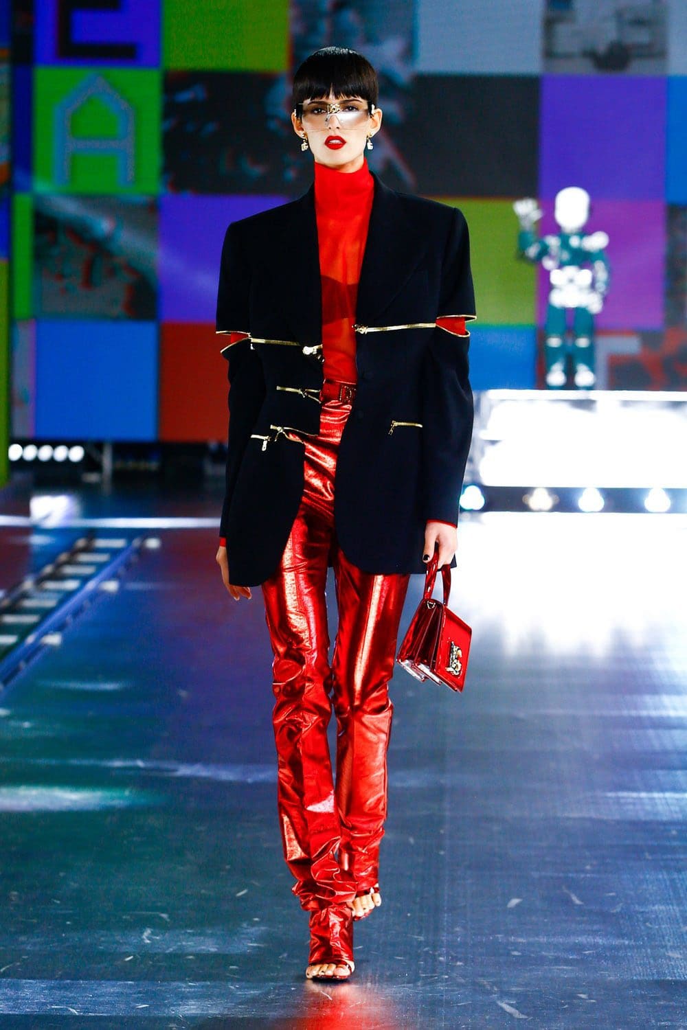Dolce Gabbana Automne Hiver 2021-2022 par RUNWAY MAGAZINE