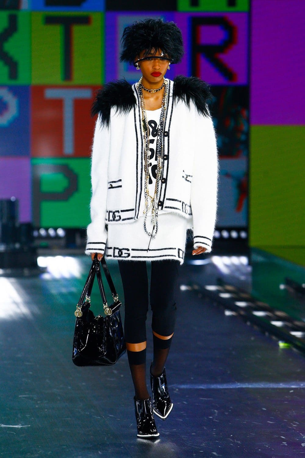 Dolce Gabbana Automne Hiver 2021-2022 par RUNWAY MAGAZINE