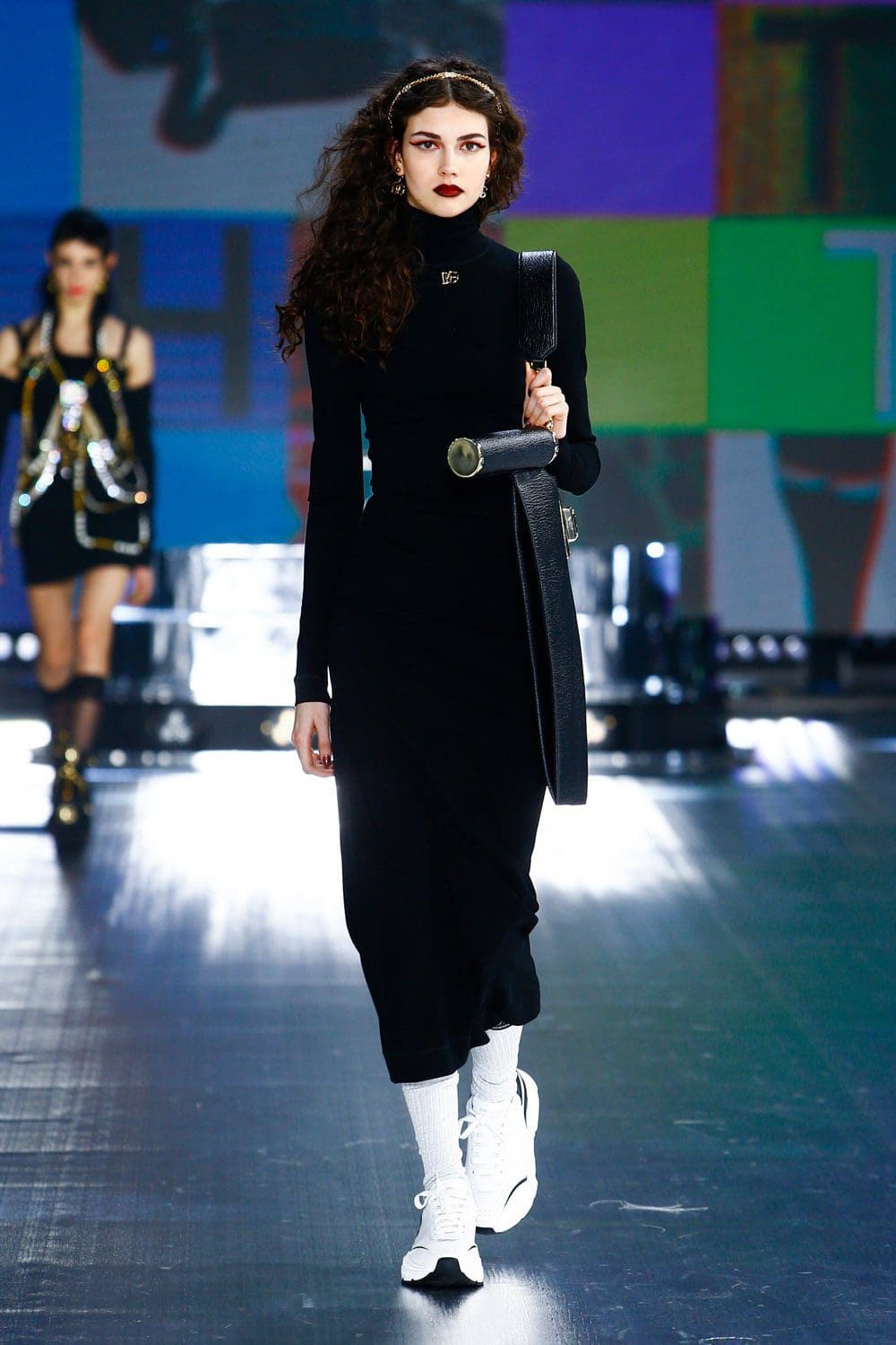Dolce Gabbana Automne Hiver 2021-2022 par RUNWAY MAGAZINE
