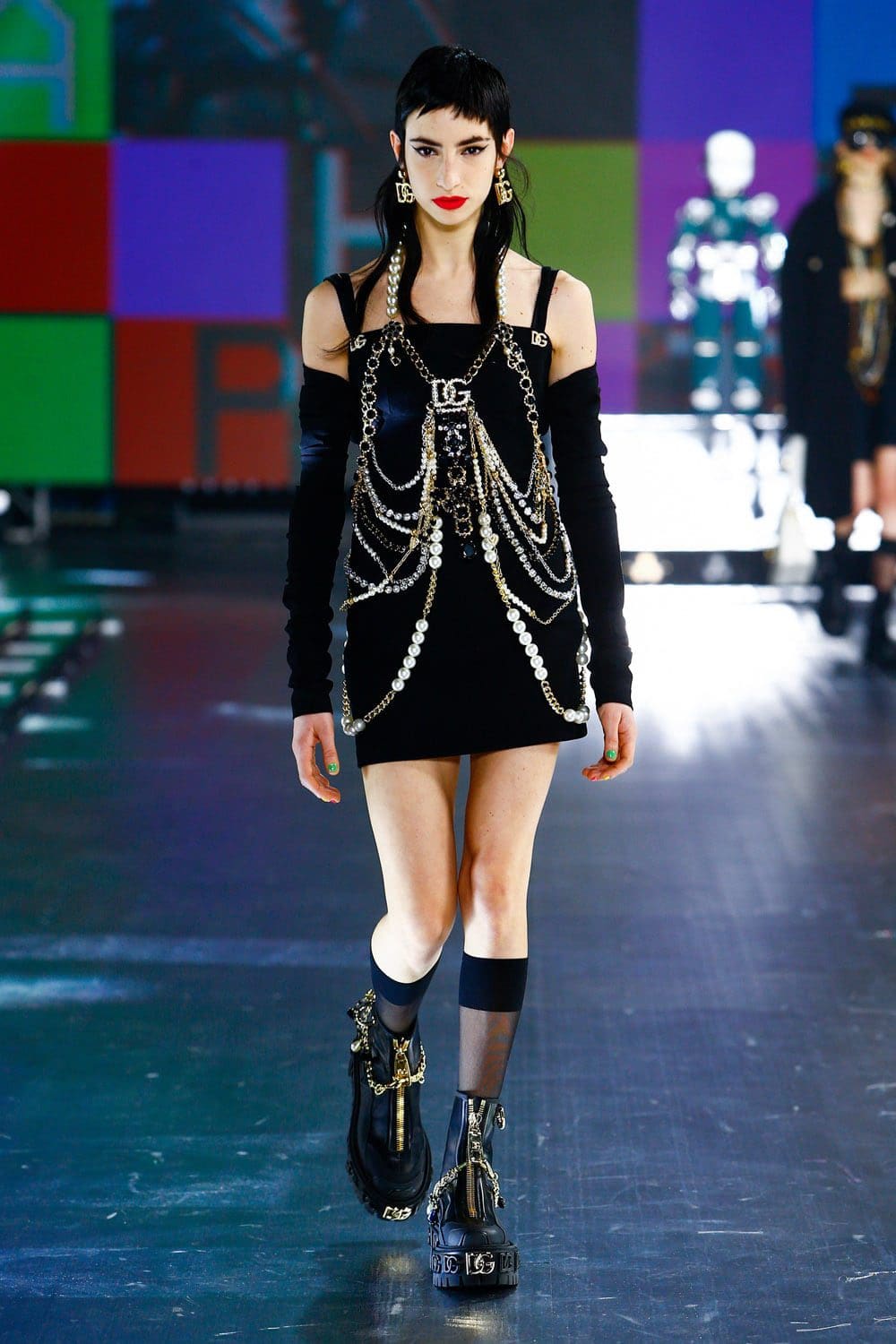 Dolce Gabbana Automne Hiver 2021-2022 par RUNWAY MAGAZINE