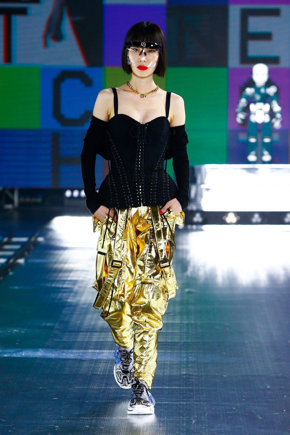 Dolce Gabbana Automne Hiver 2021-2022 par RUNWAY MAGAZINE