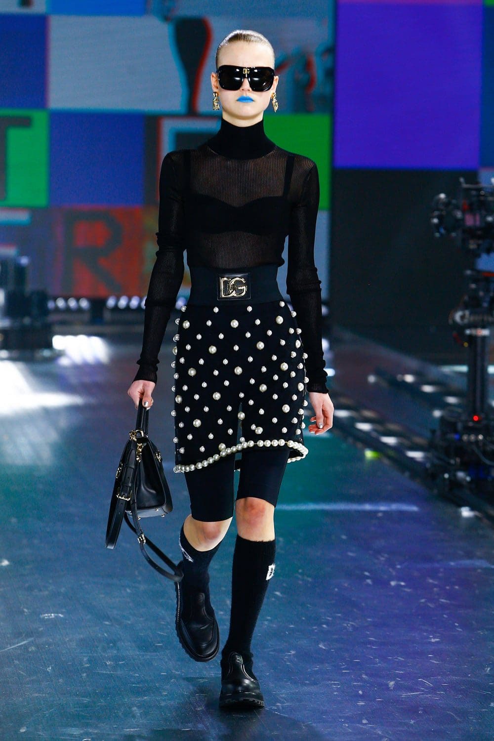 Dolce Gabbana Automne Hiver 2021-2022 par RUNWAY MAGAZINE