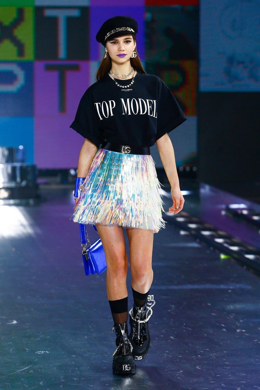 Dolce Gabbana Automne Hiver 2021-2022 par RUNWAY MAGAZINE