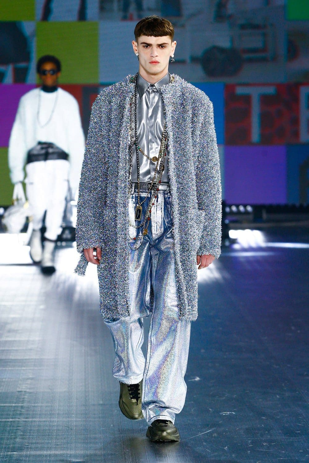 Dolce Gabbana Automne Hiver 2021-2022 par RUNWAY MAGAZINE