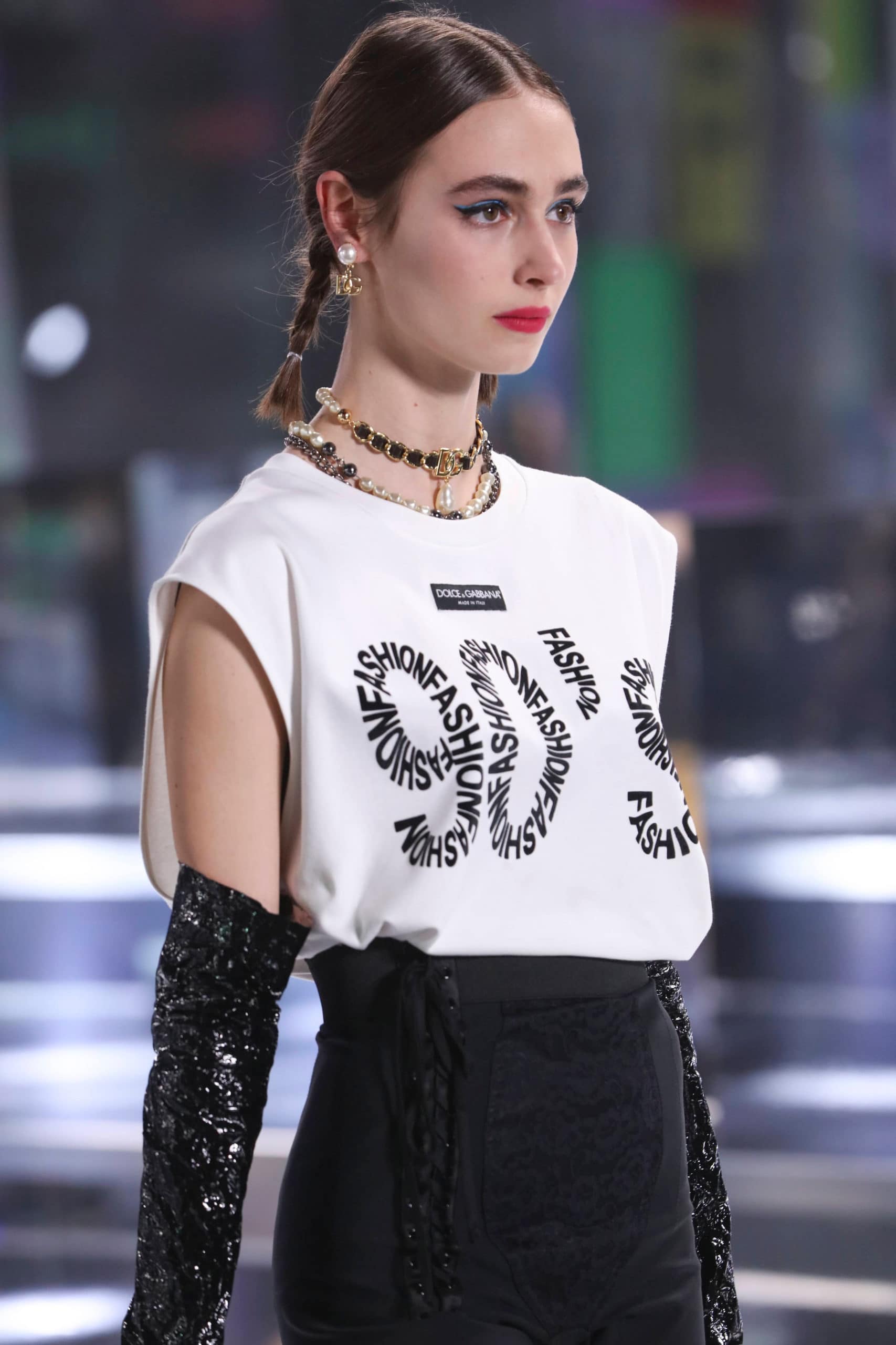 Dolce Gabbana Automne Hiver 2021-2022 par RUNWAY MAGAZINE