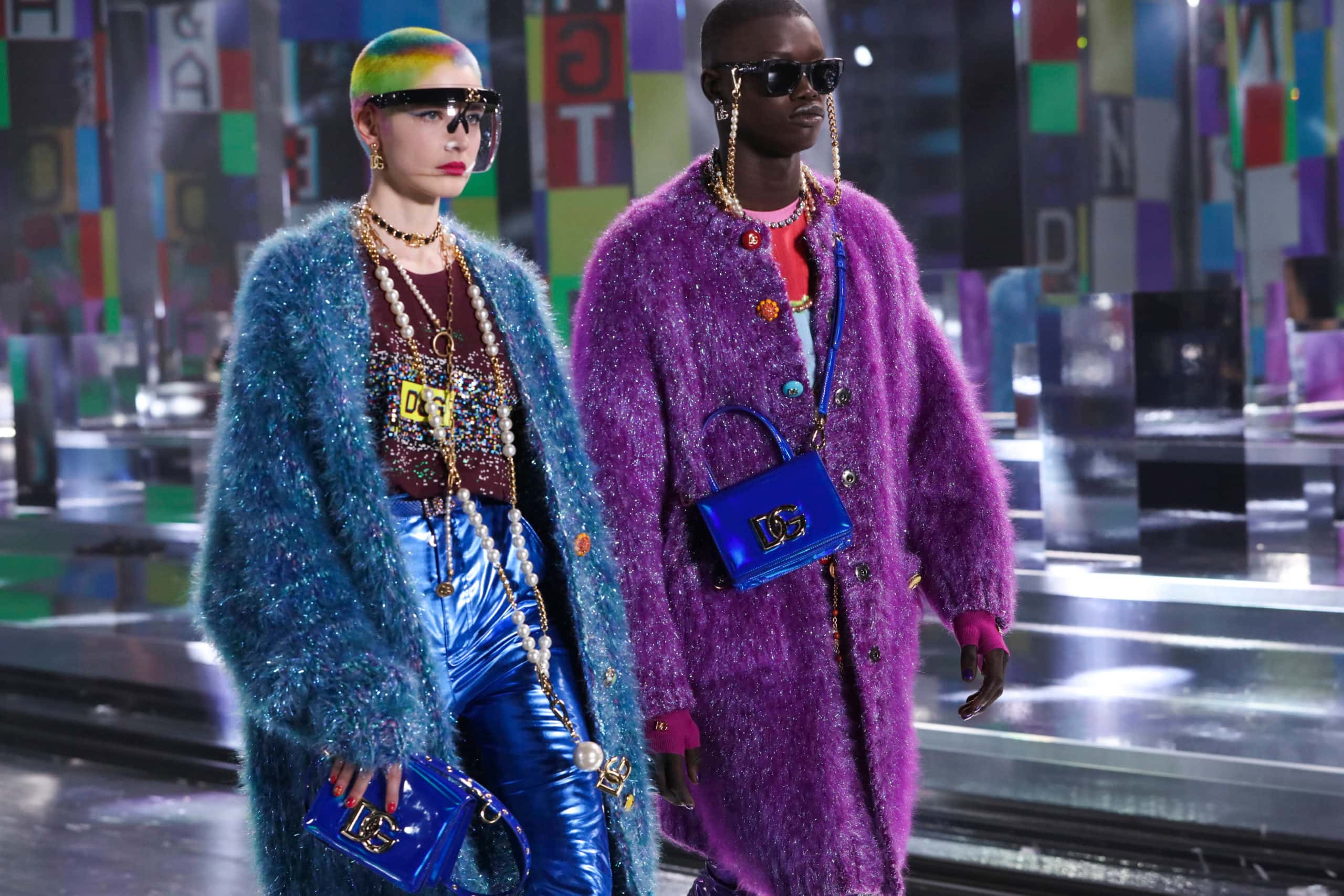 Dolce Gabbana Automne Hiver 2021-2022 par RUNWAY MAGAZINE