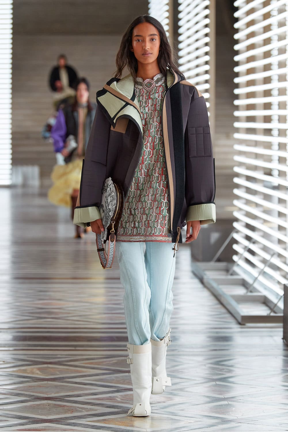 ルイヴィトン2021年から2022年秋冬 RUNWAY マガジン