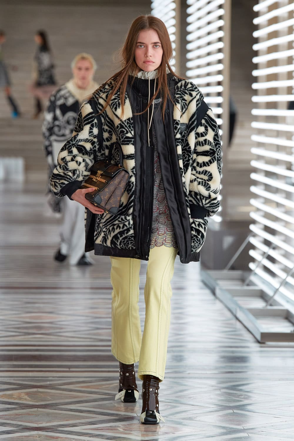 ルイヴィトン2021年から2022年秋冬 RUNWAY マガジン