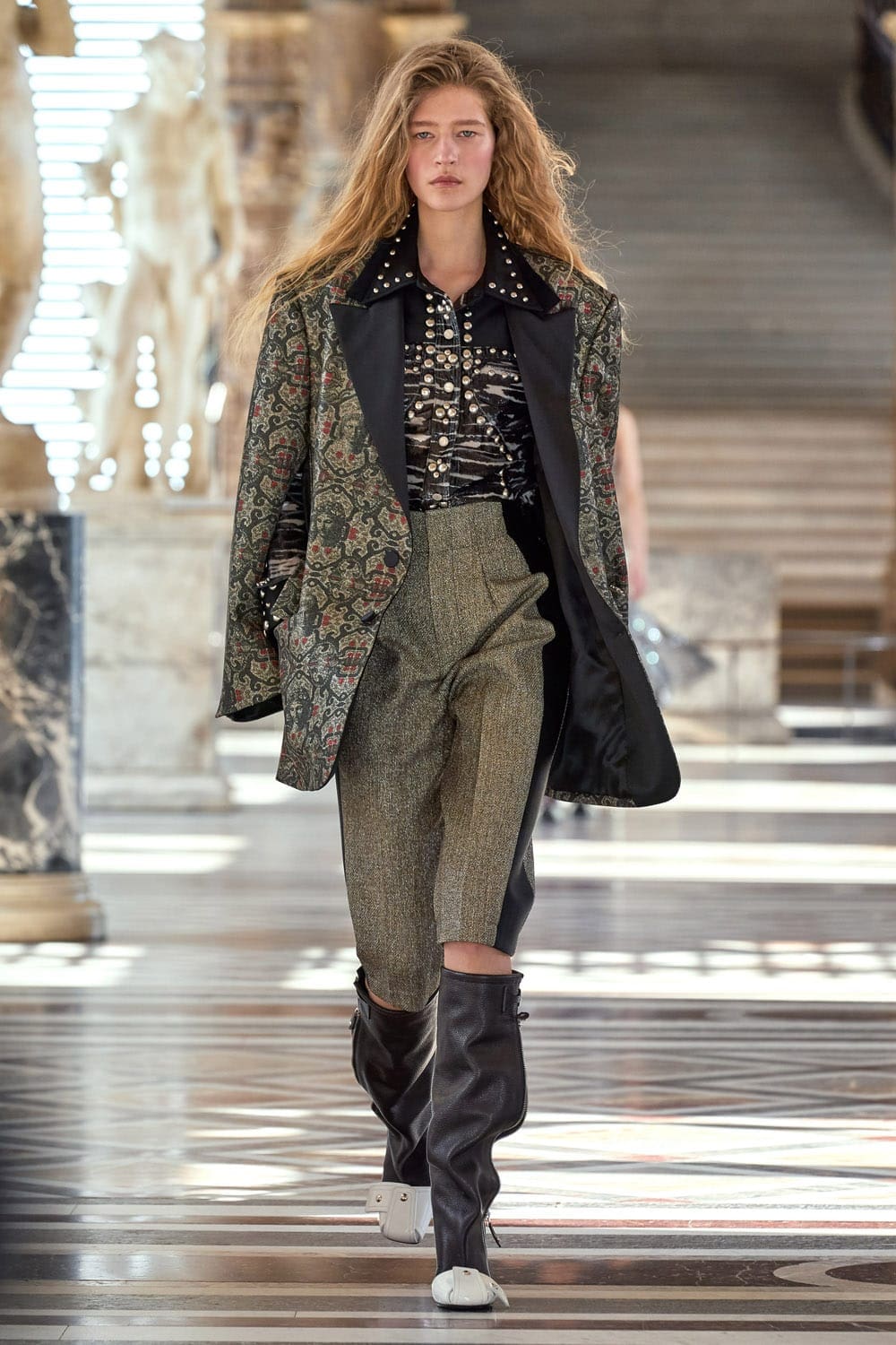 ルイヴィトン2021年から2022年秋冬 RUNWAY マガジン
