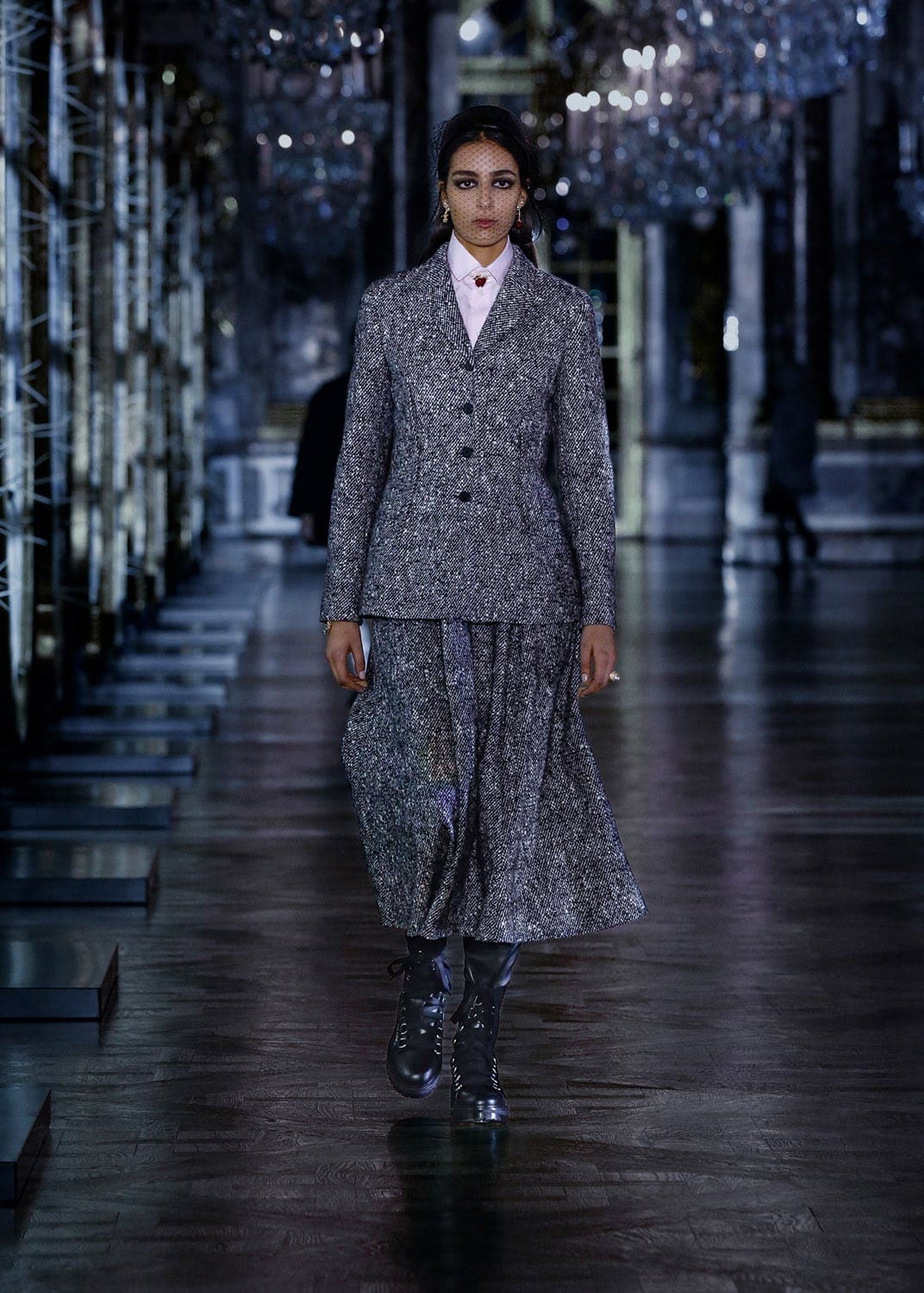 Dior秋季2021-2022通过 RUNWAY 杂志