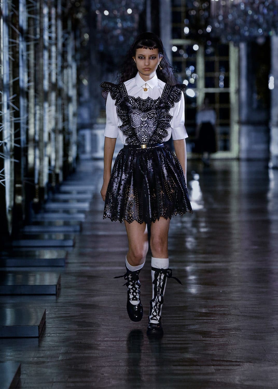 Dior秋季2021-2022通过 RUNWAY 杂志
