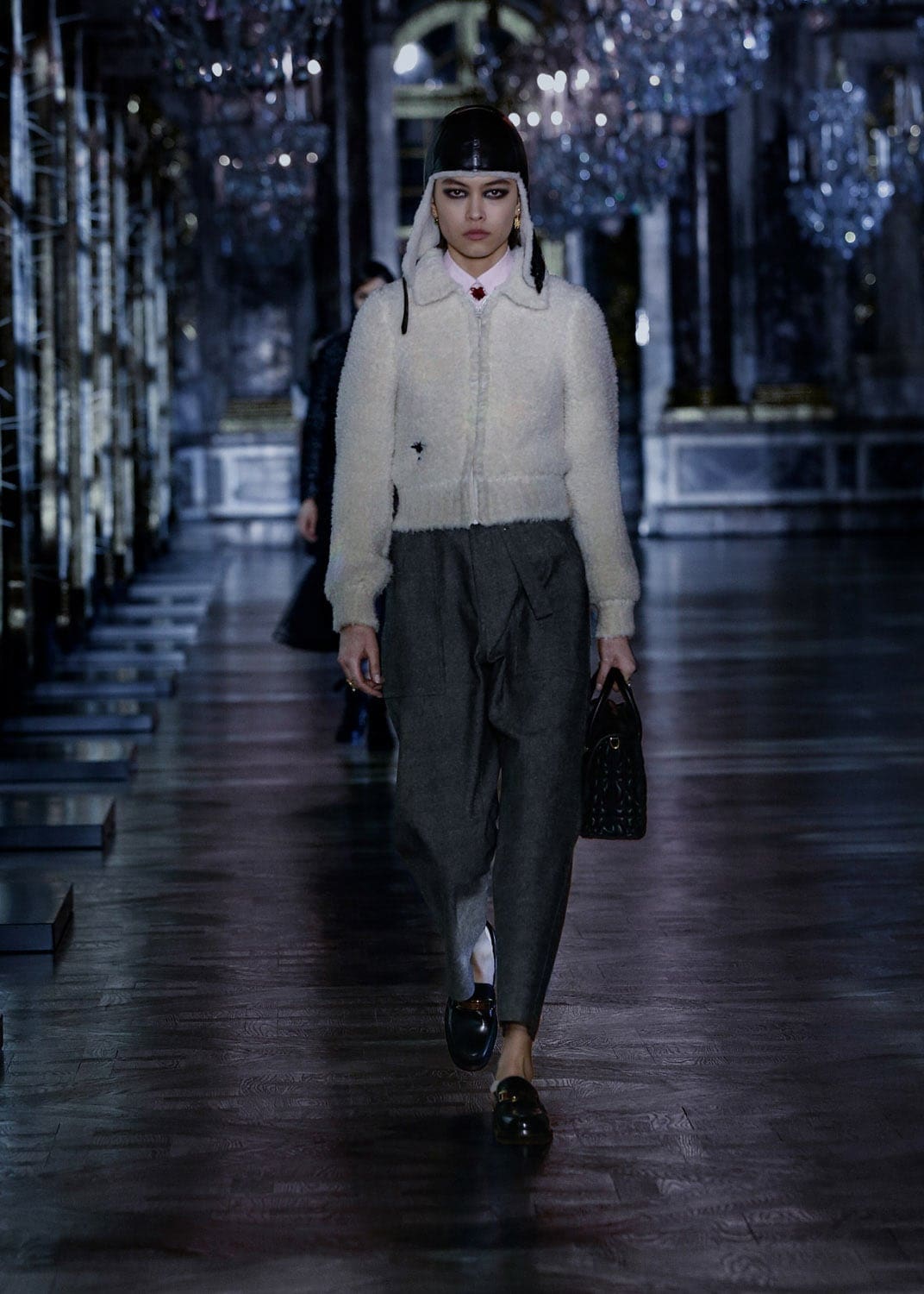 Dior秋季2021-2022通过 RUNWAY 杂志