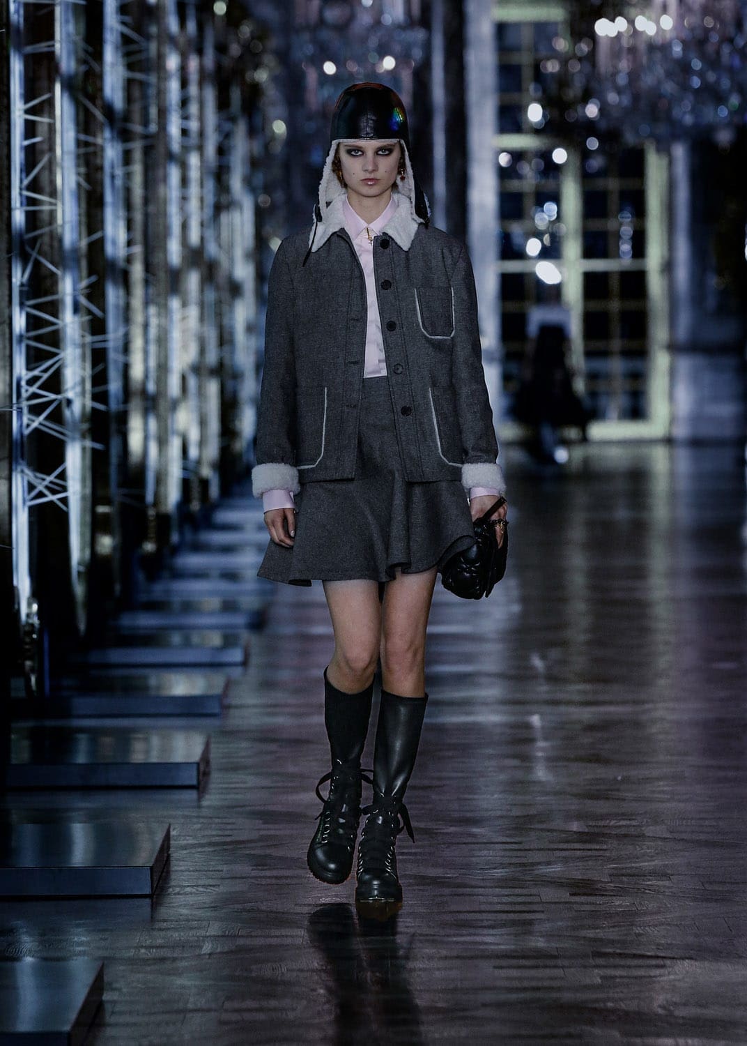 Dior秋季2021-2022通过 RUNWAY 杂志