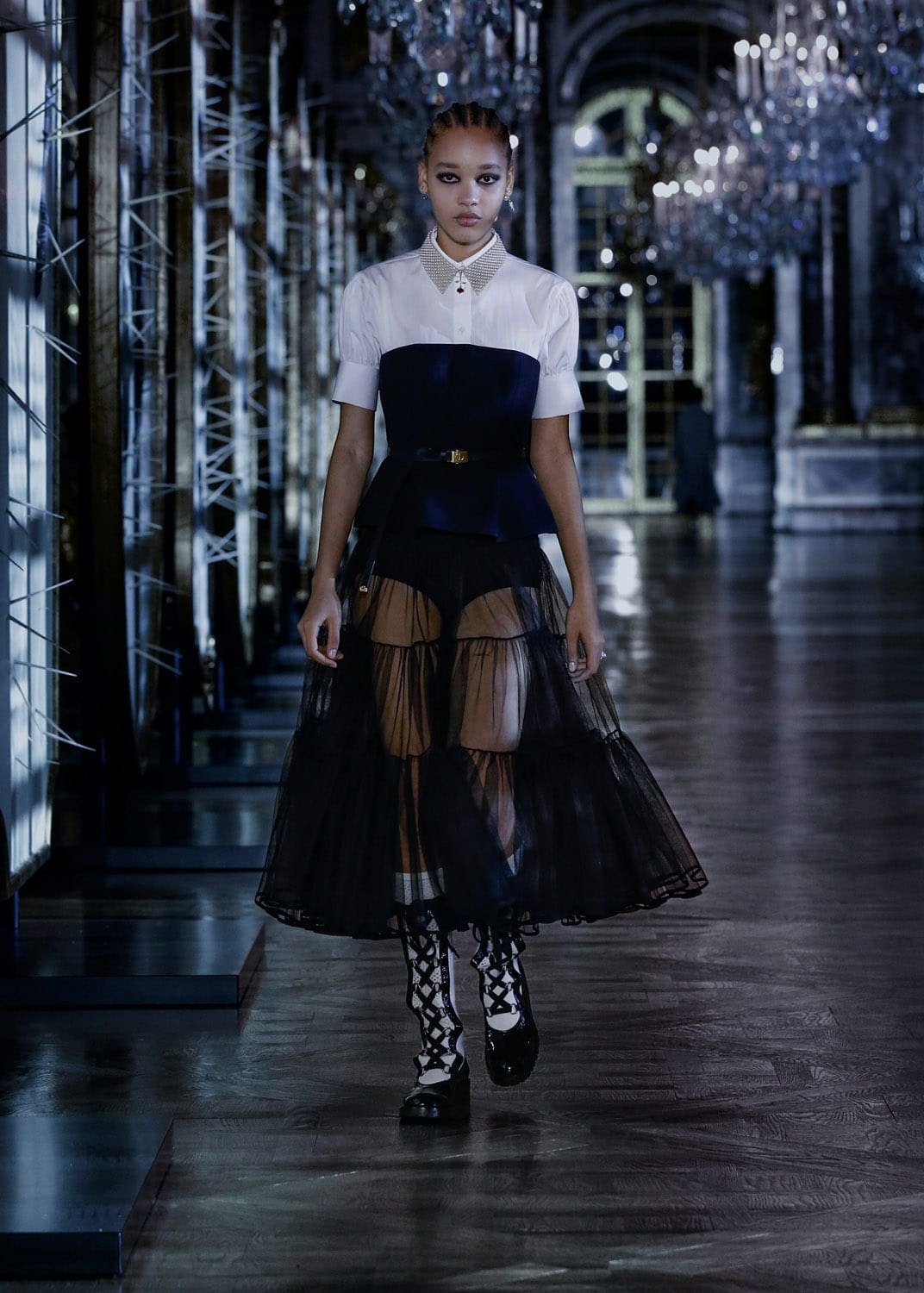 Dior秋季2021-2022通过 RUNWAY 杂志