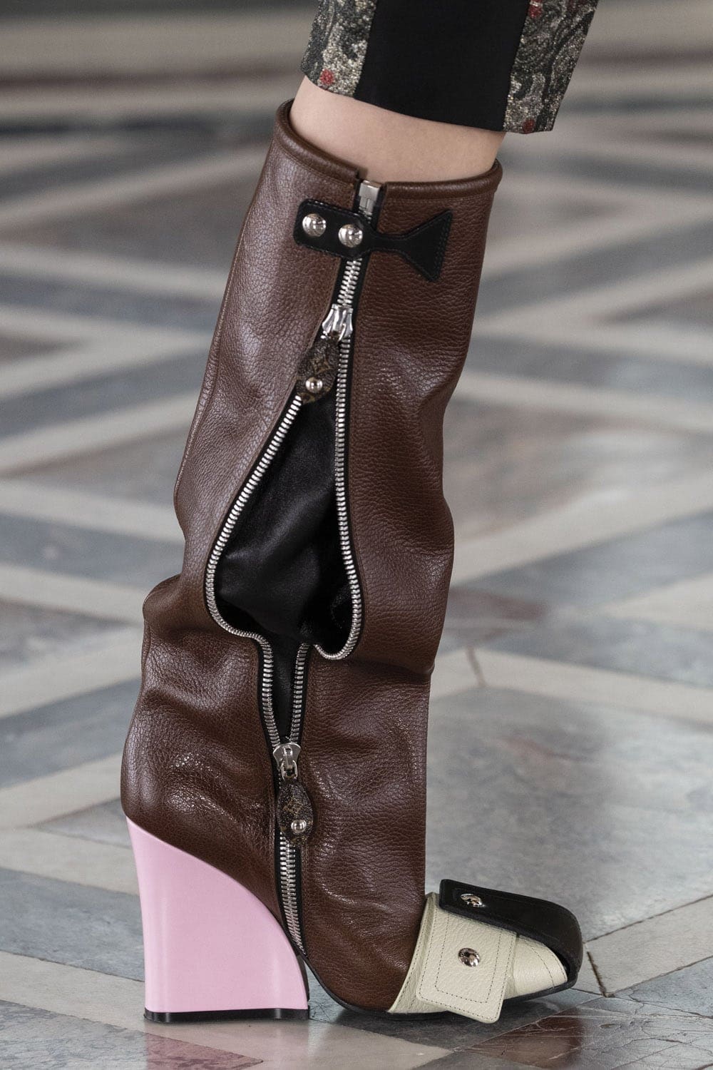 Louis Vuitton Otoño Invierno 2021-2022 -Detalles por RUNWAY REVISTA