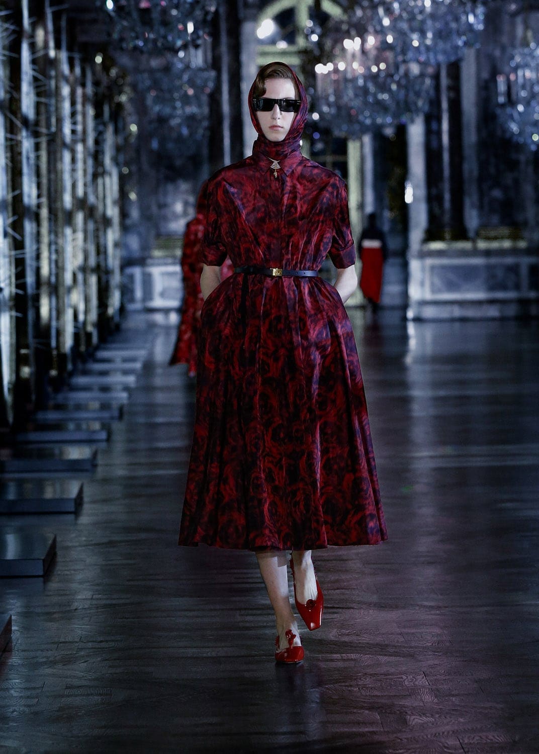 Dior秋季2021-2022通过 RUNWAY 杂志