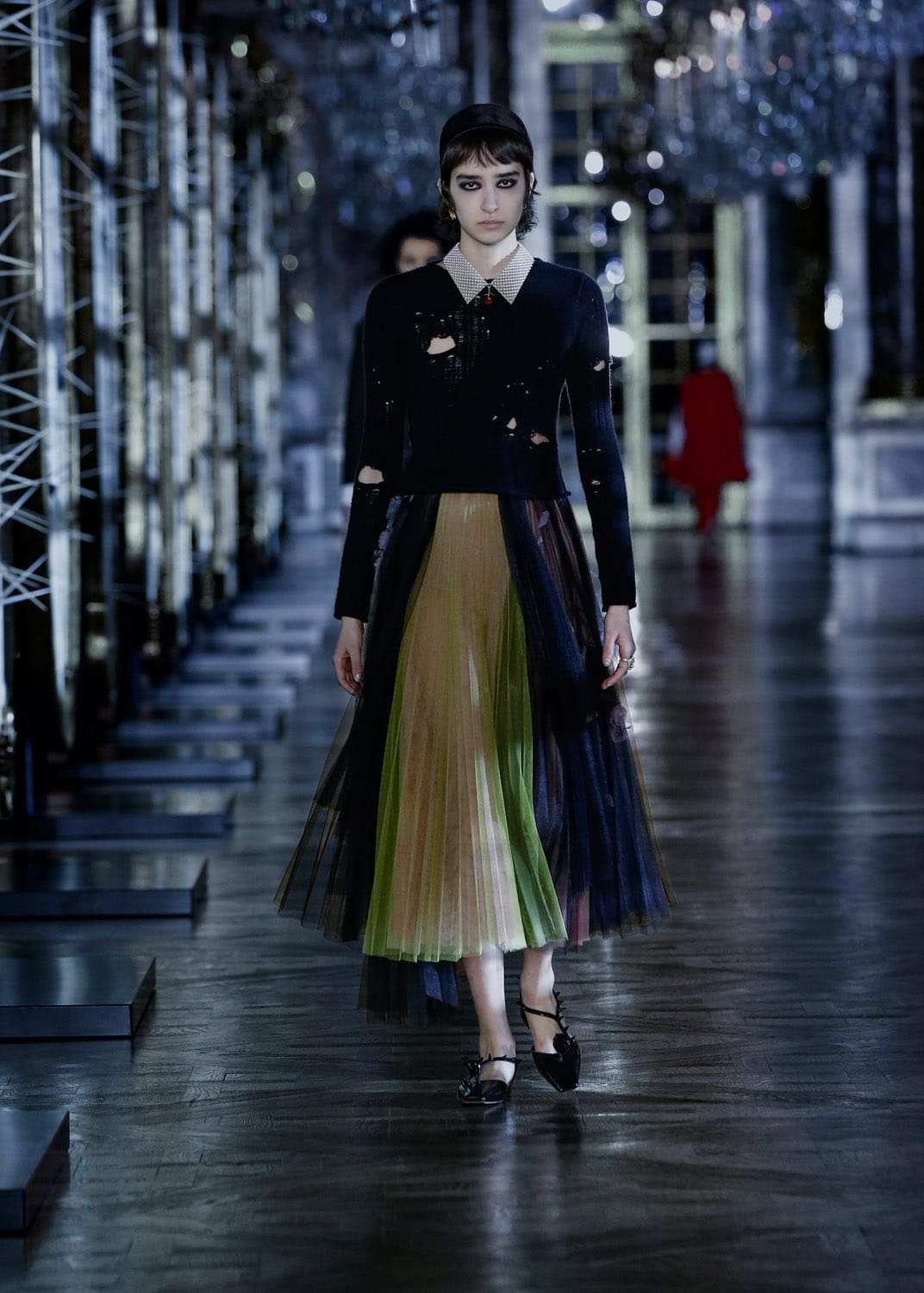 Dior秋季2021-2022通过 RUNWAY 杂志