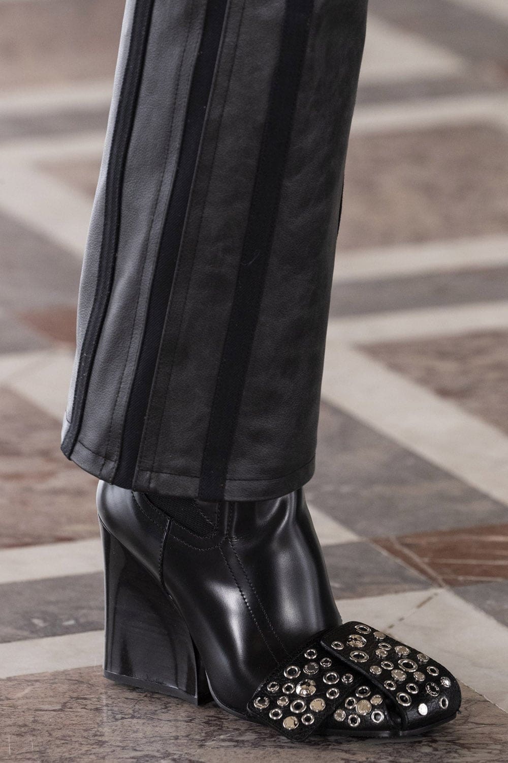 Louis Vuitton Otoño Invierno 2021-2022 -Detalles por RUNWAY REVISTA