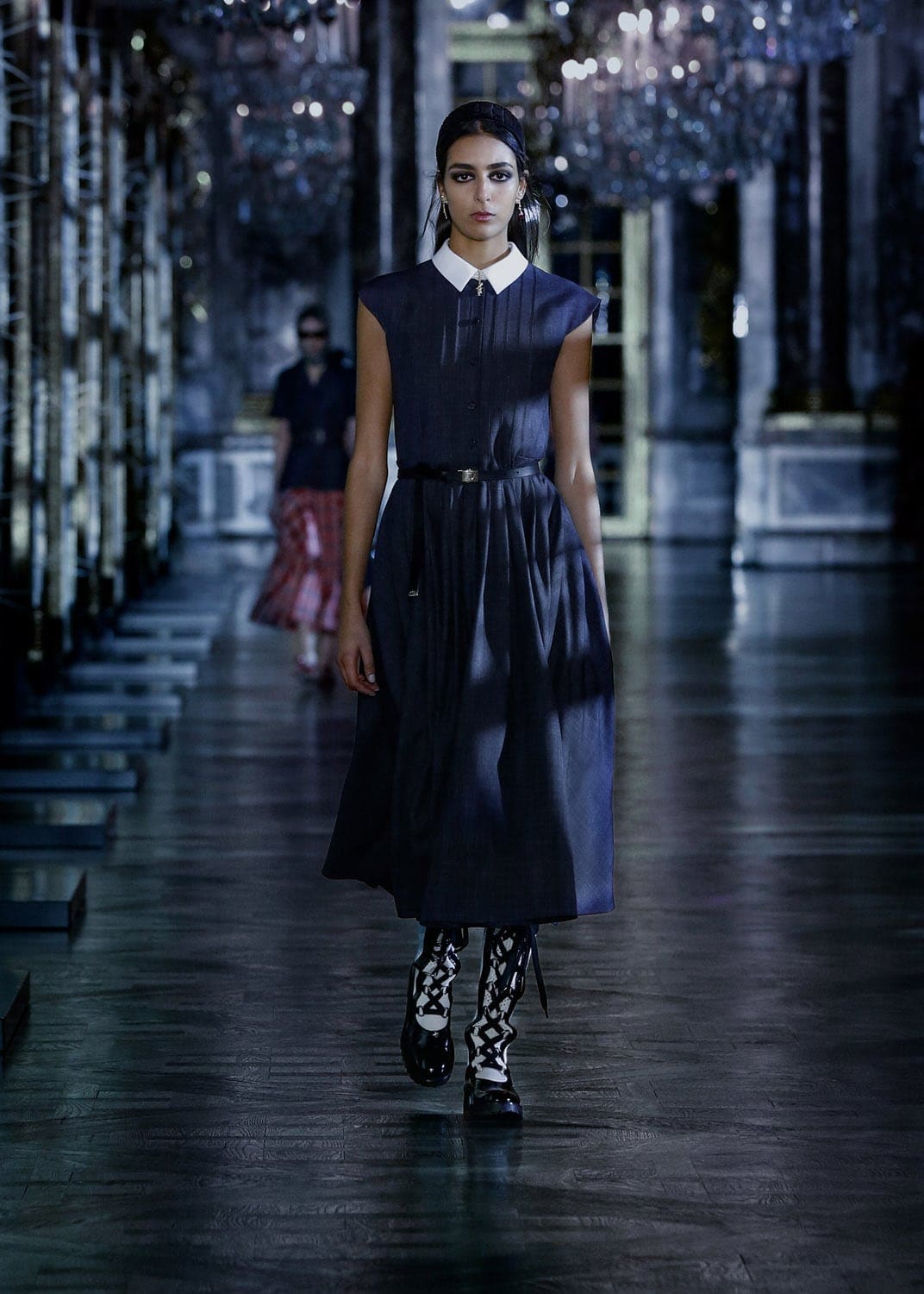 Dior秋季2021-2022通过 RUNWAY 杂志