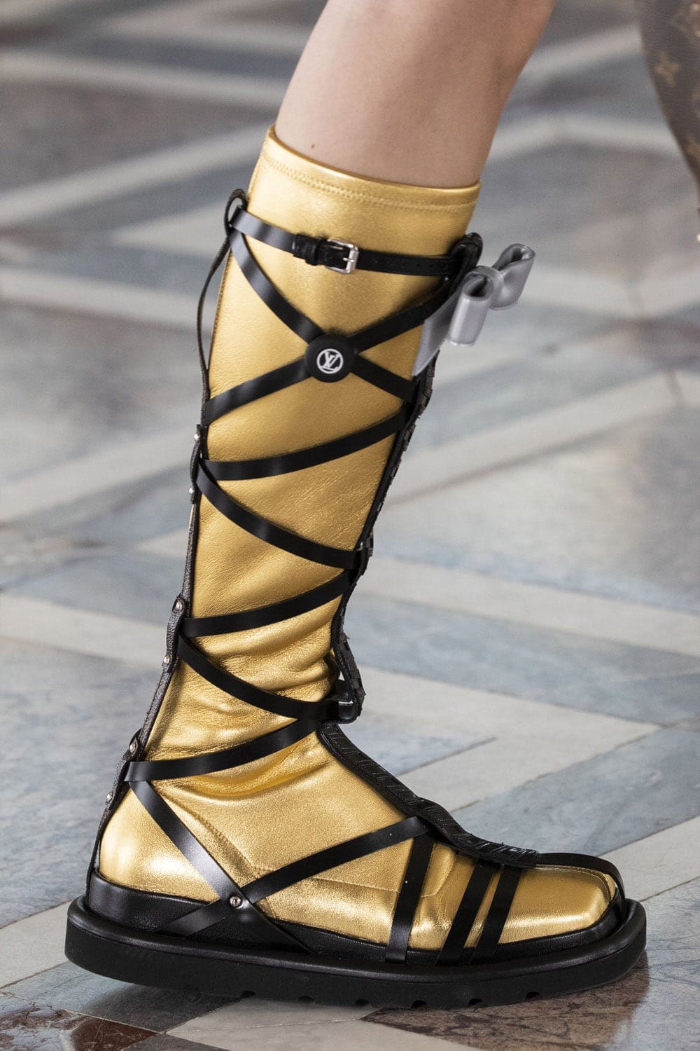 Louis Vuitton Otoño Invierno 2021-2022 -Detalles por RUNWAY REVISTA