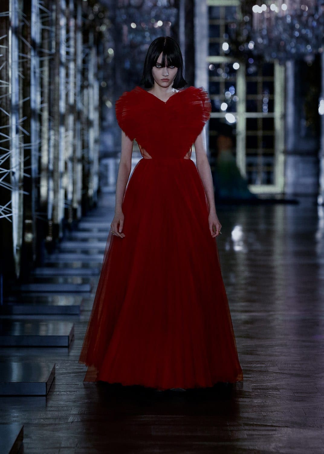 Dior秋季2021-2022通过 RUNWAY 杂志