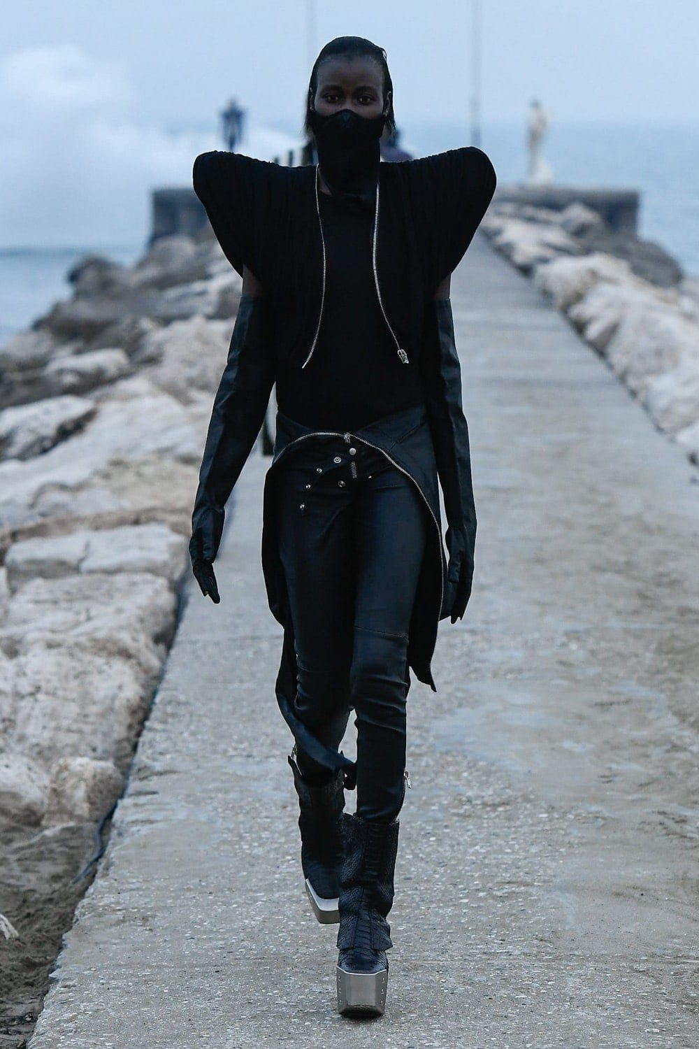 Rick Owens Fall Winter 2021-2022 by RUNWAY MAGAZINE