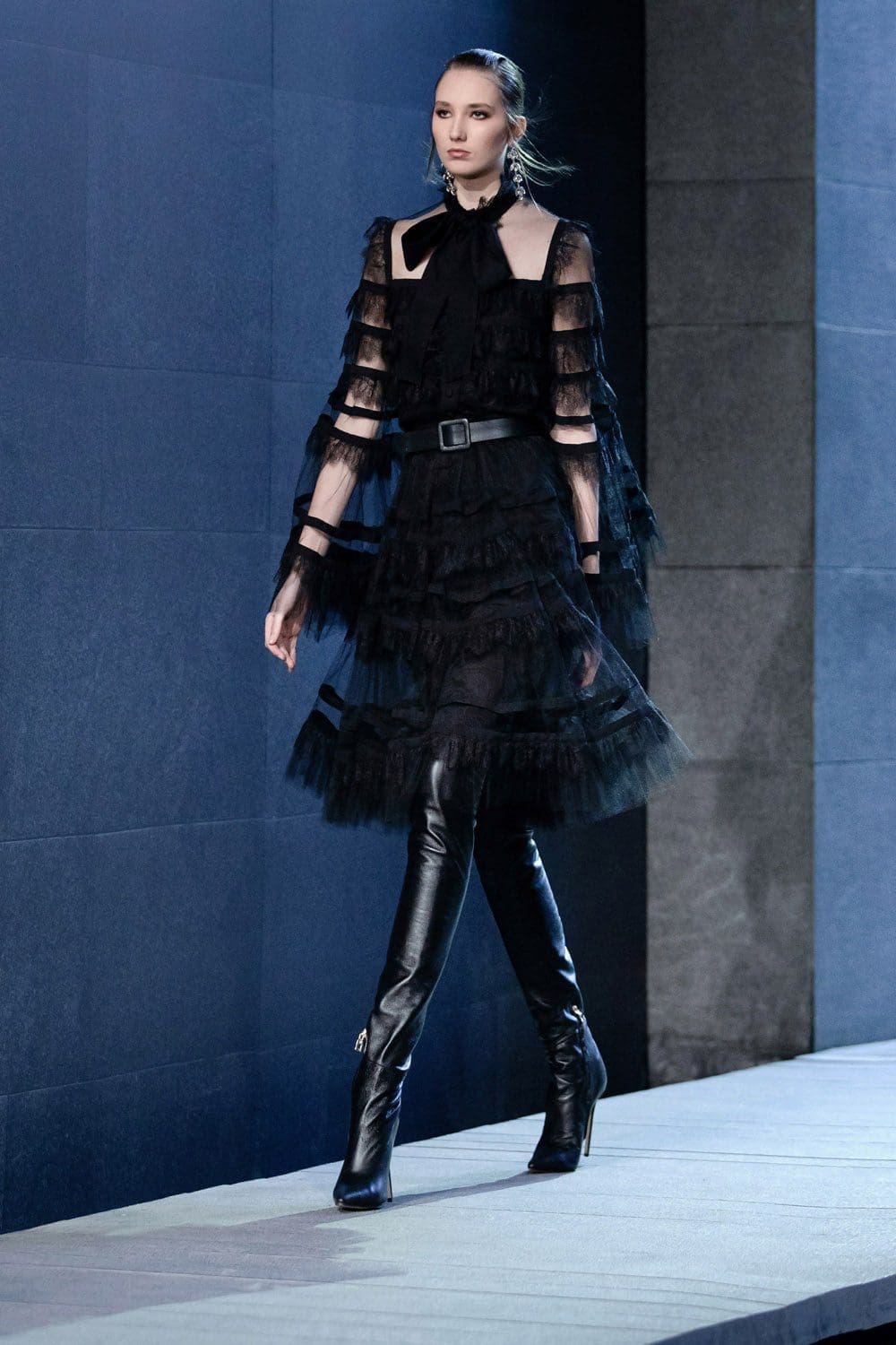 Elie Saab秋季2021-2022巴黎by RUNWAY 杂志