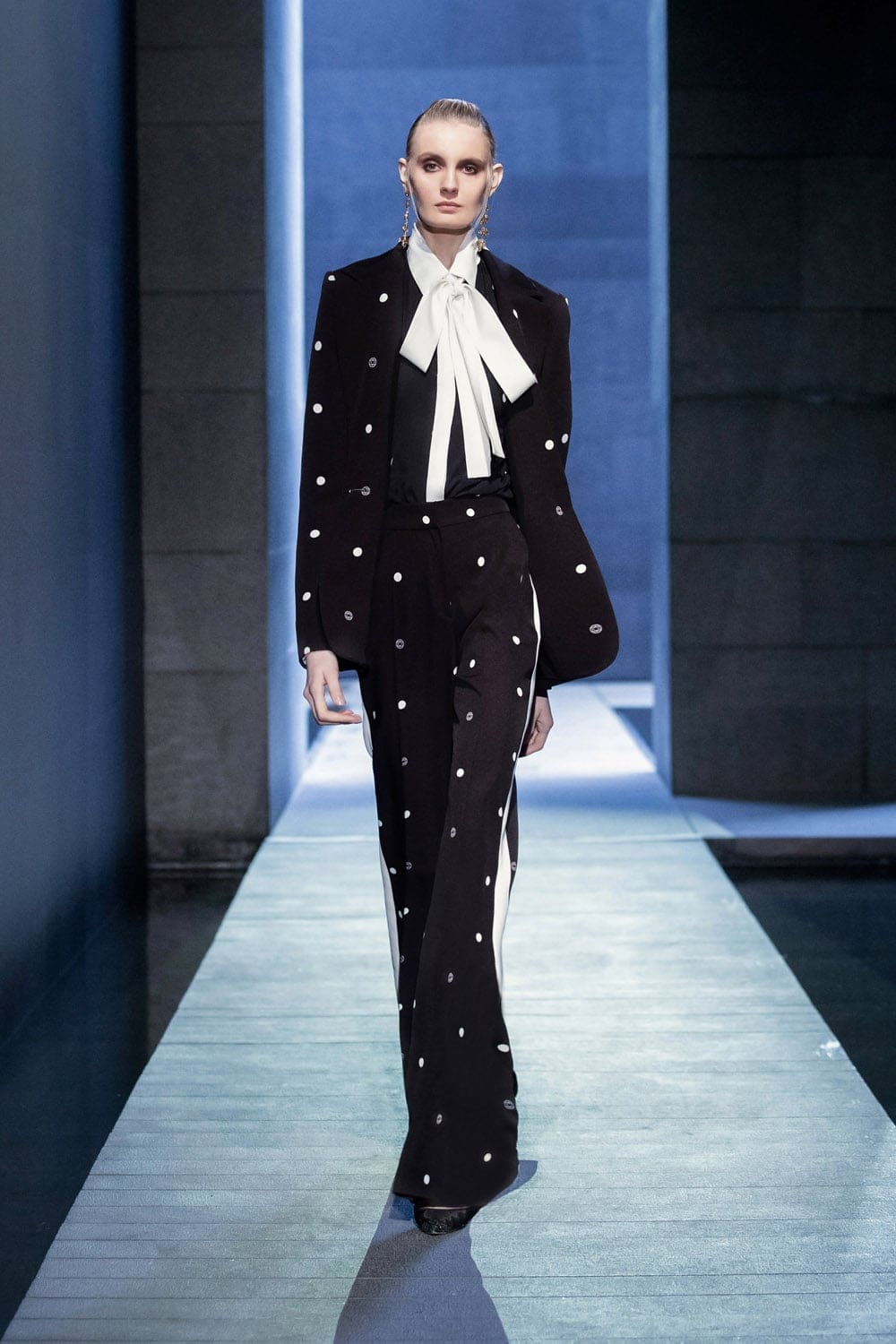 Elie Saab秋季2021-2022巴黎by RUNWAY 杂志