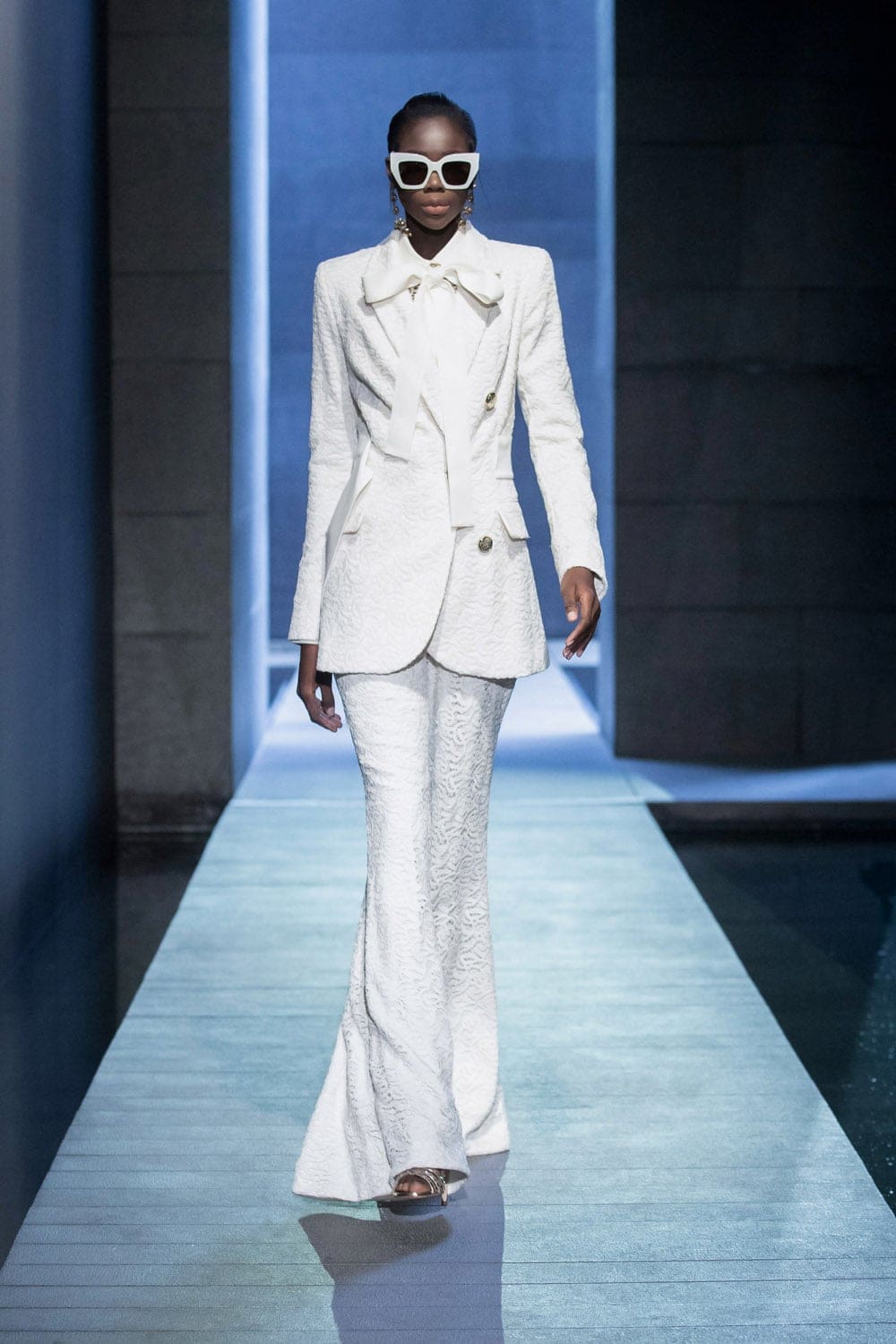 Elie Saab秋季2021-2022巴黎by RUNWAY 杂志