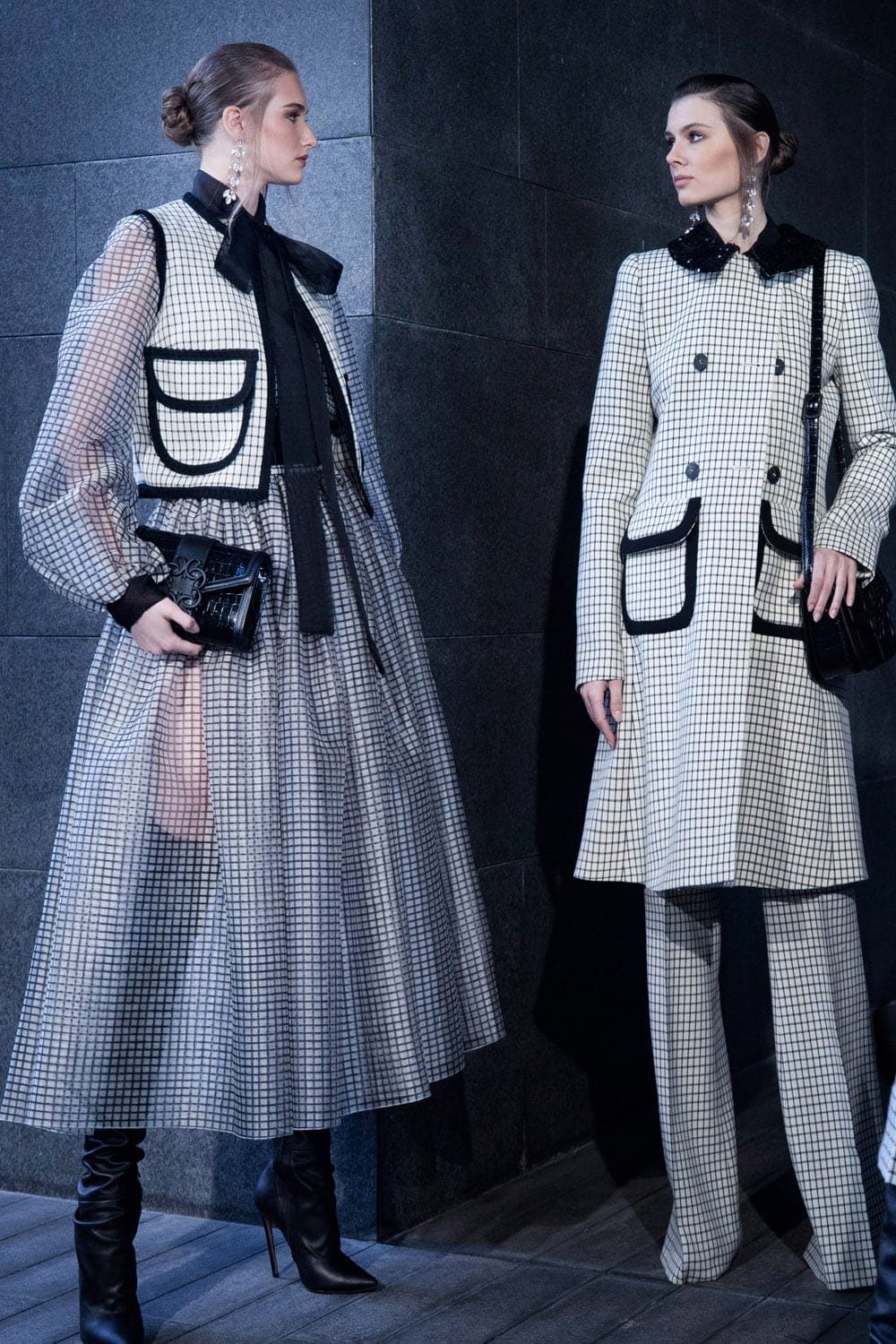 Elie Saab秋季2021-2022巴黎by RUNWAY 杂志