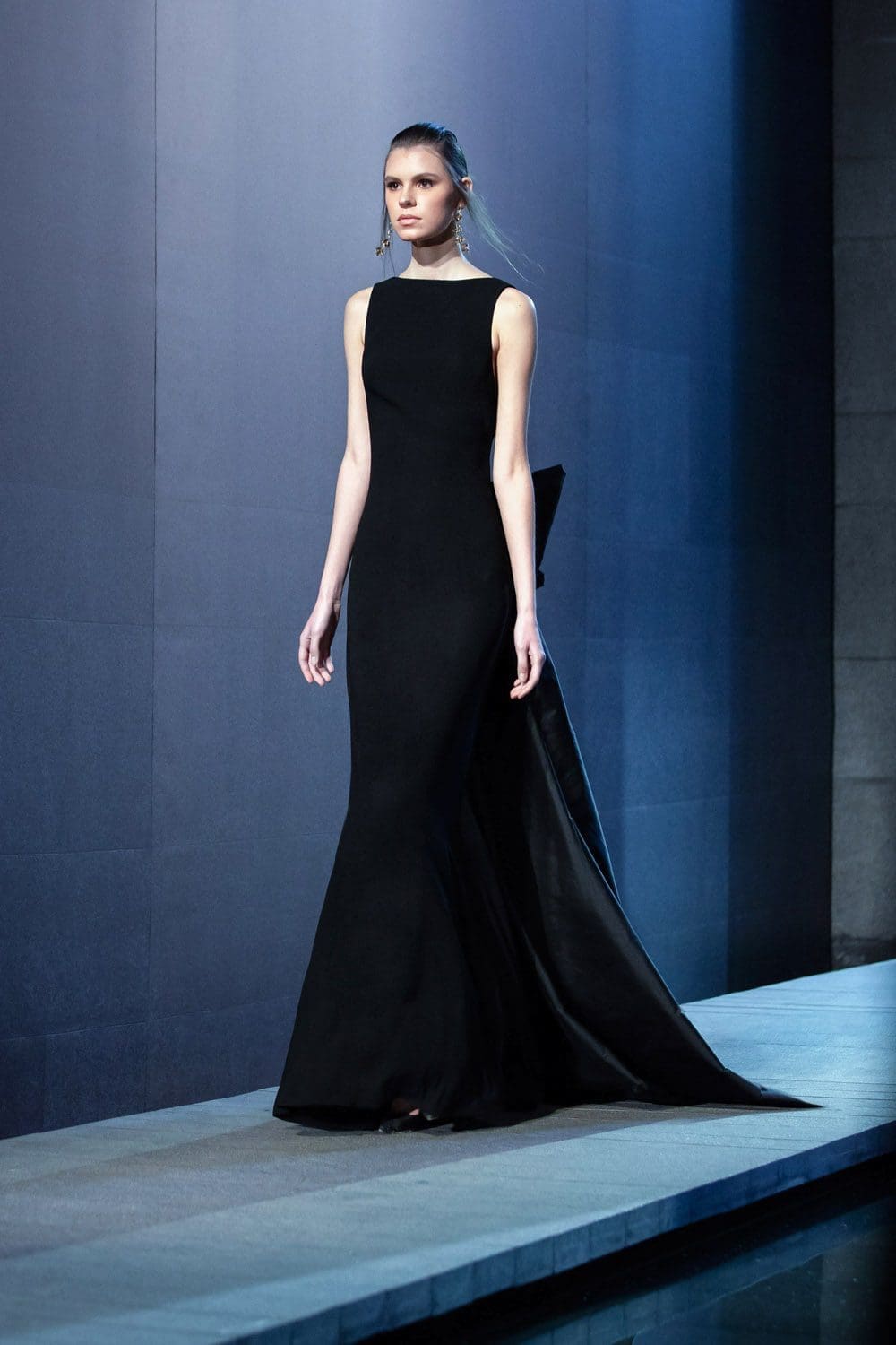Elie Saab秋季2021-2022巴黎by RUNWAY 杂志