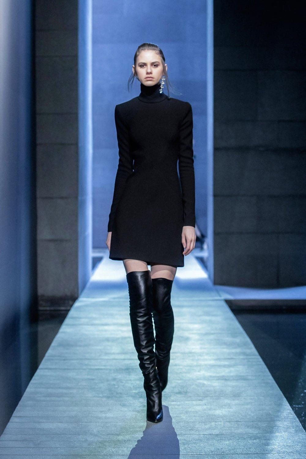 Elie Saab秋季2021-2022巴黎by RUNWAY 杂志