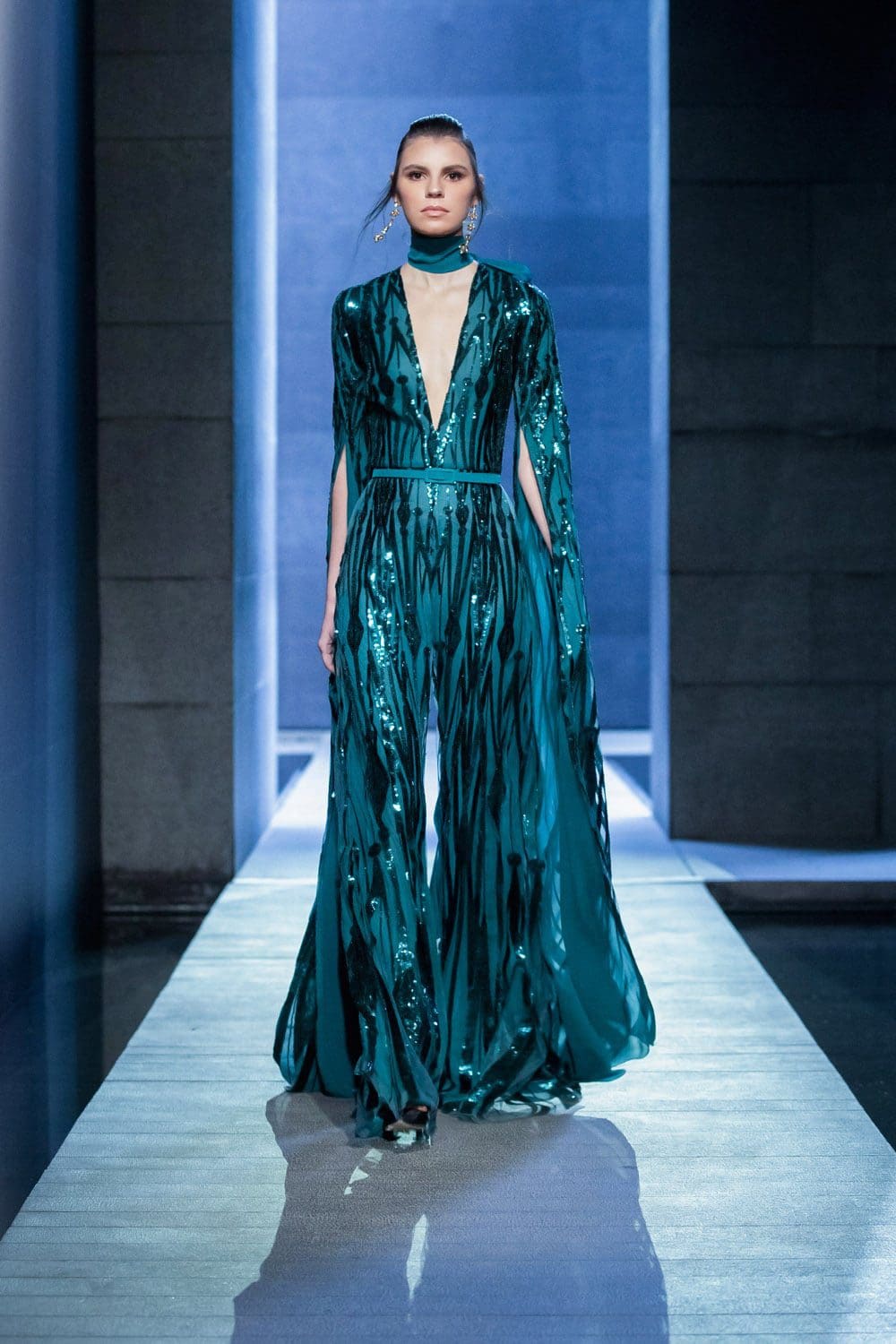 Elie Saab秋季2021-2022巴黎by RUNWAY 杂志