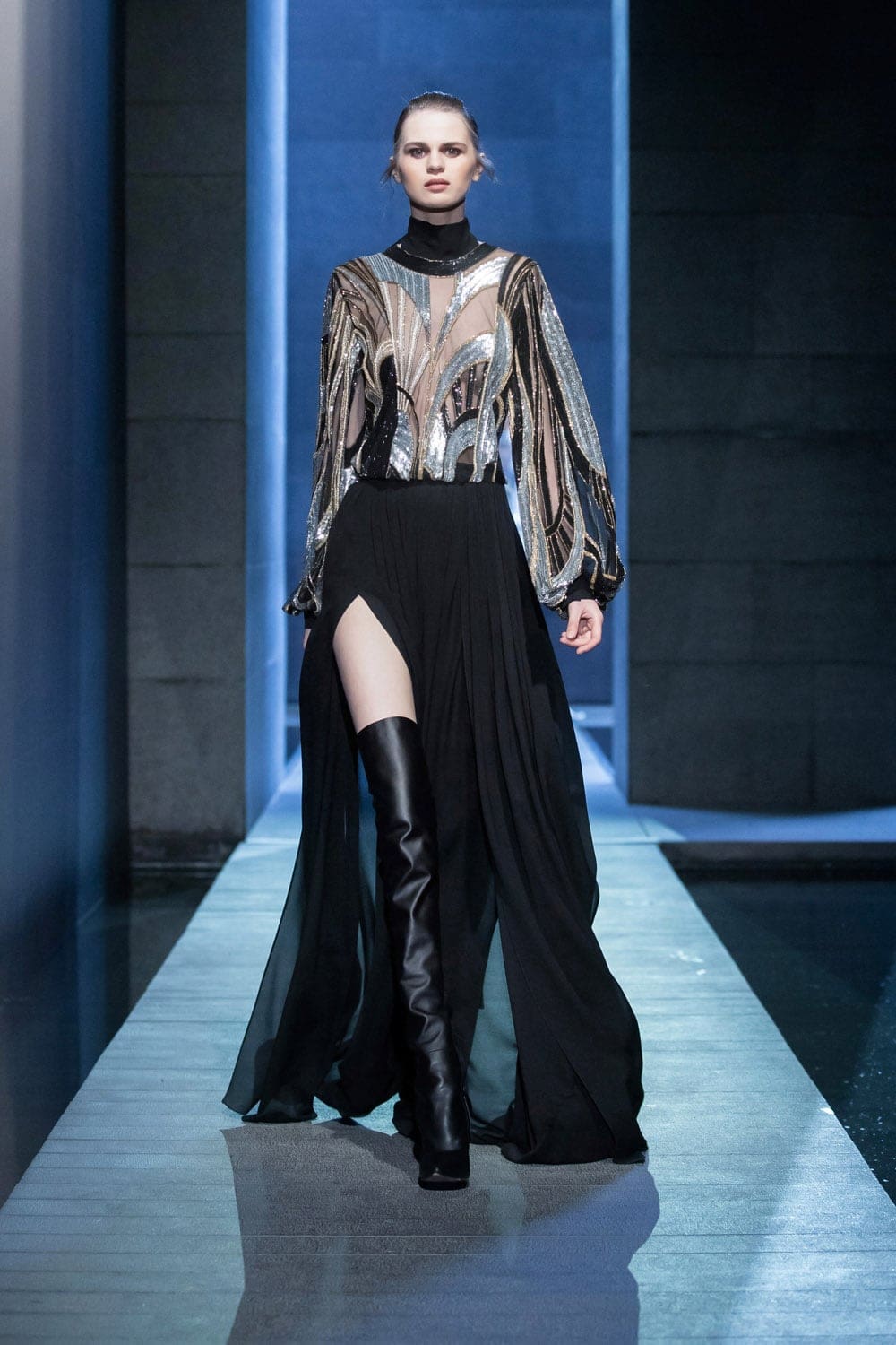 Elie Saab秋季2021-2022巴黎by RUNWAY 杂志