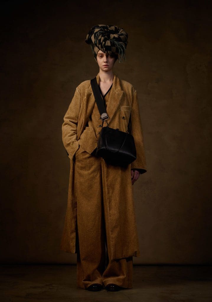 Uma Wang Fall Winter 2021-2022 Paris by RUNWAY MAGAZINE